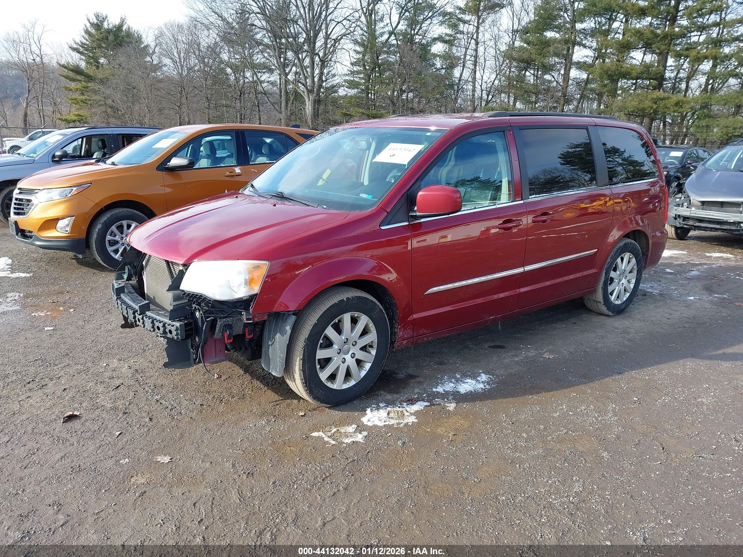 CHRYSLER TOWN image 2