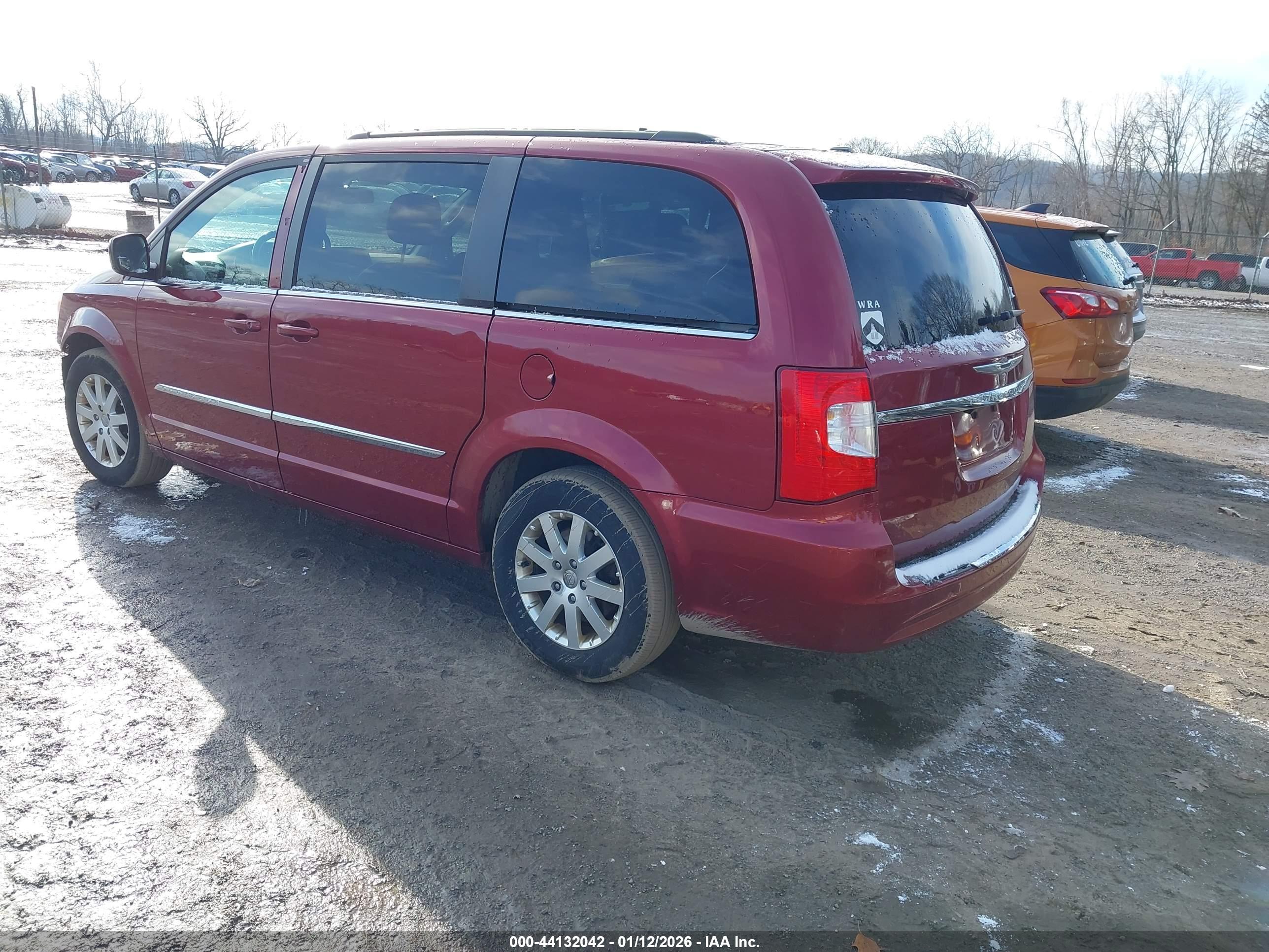 CHRYSLER TOWN image 3