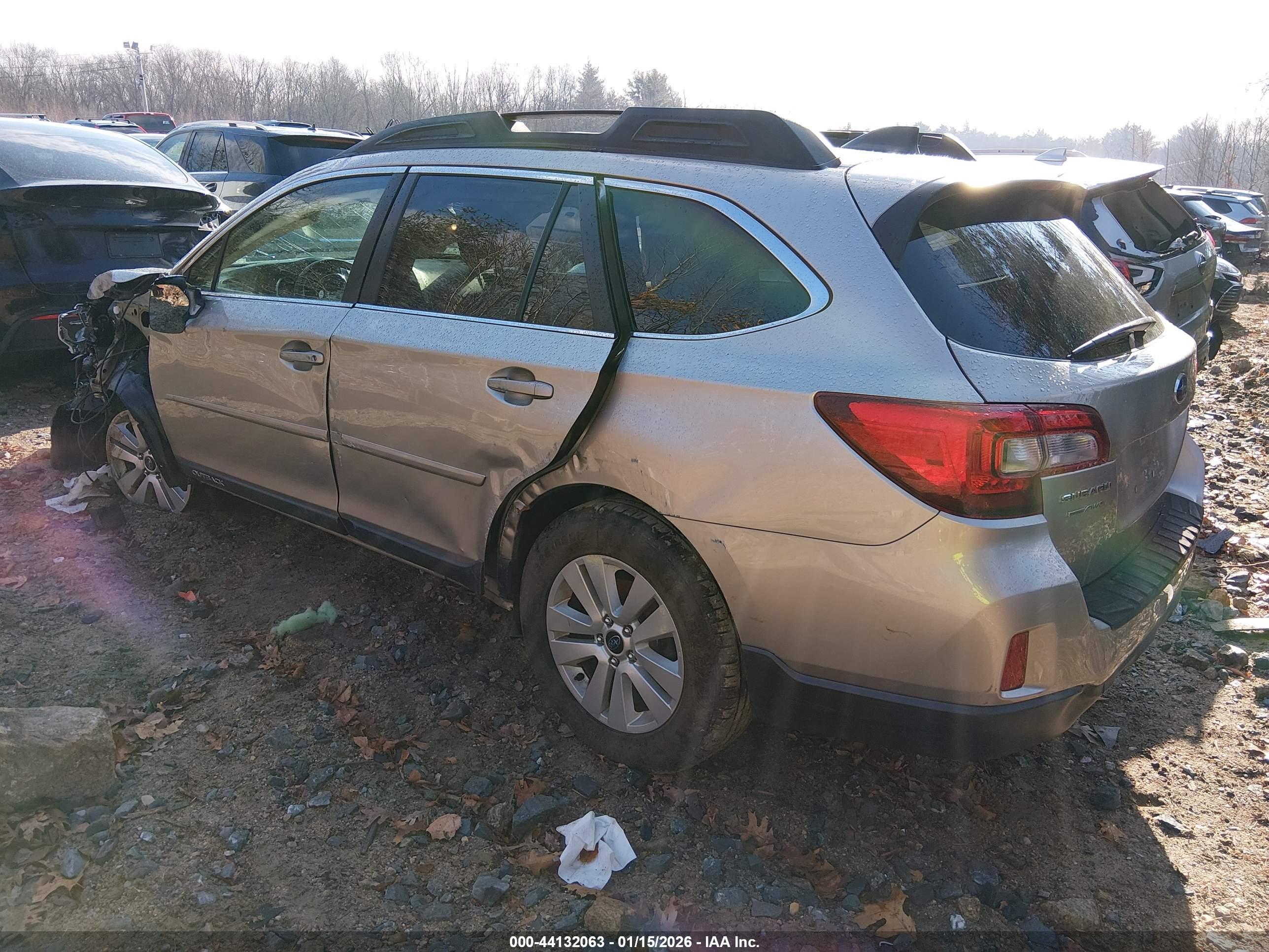 SUBARU OUTBACK image 3