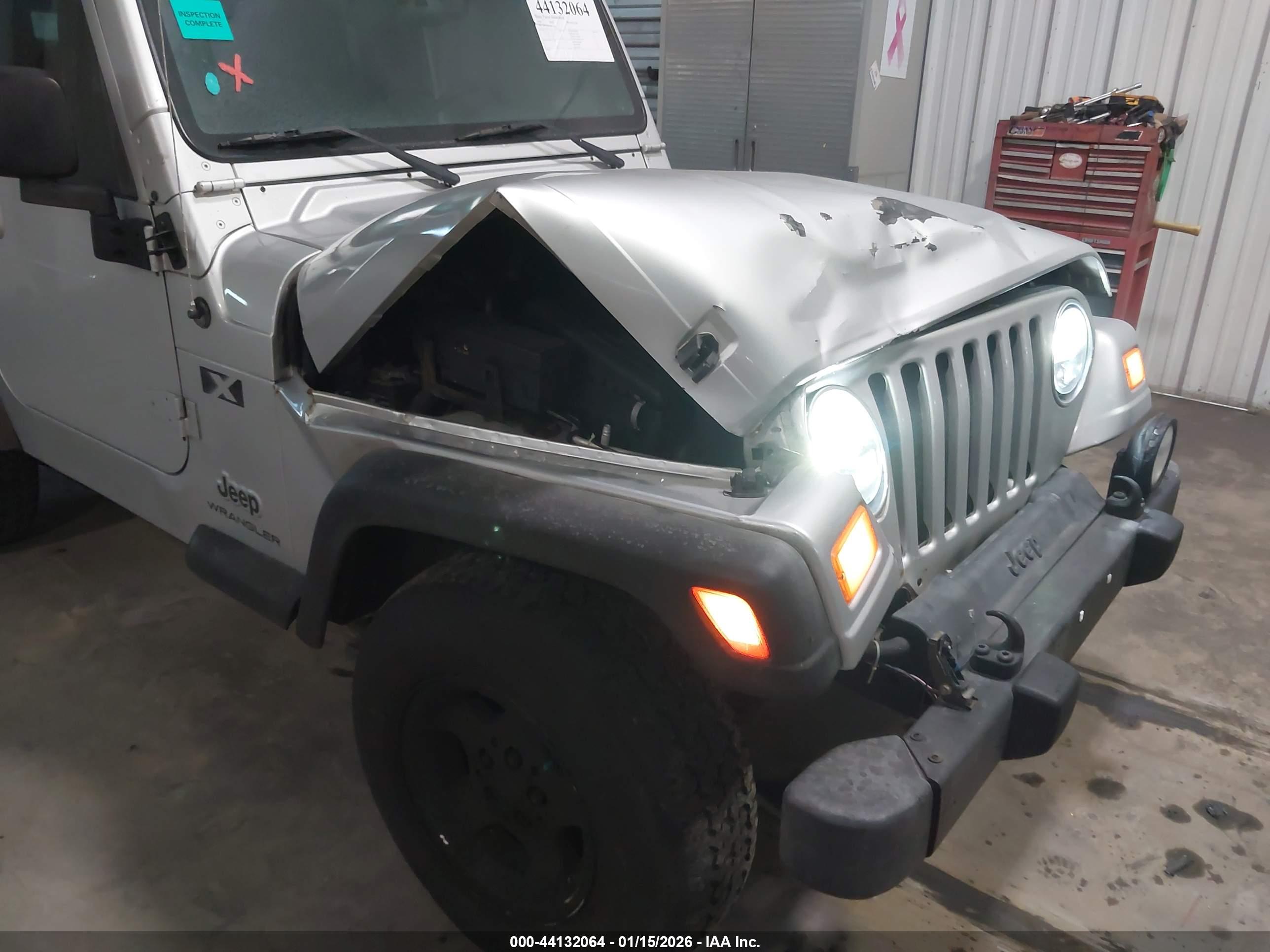 JEEP WRANGLER image 6