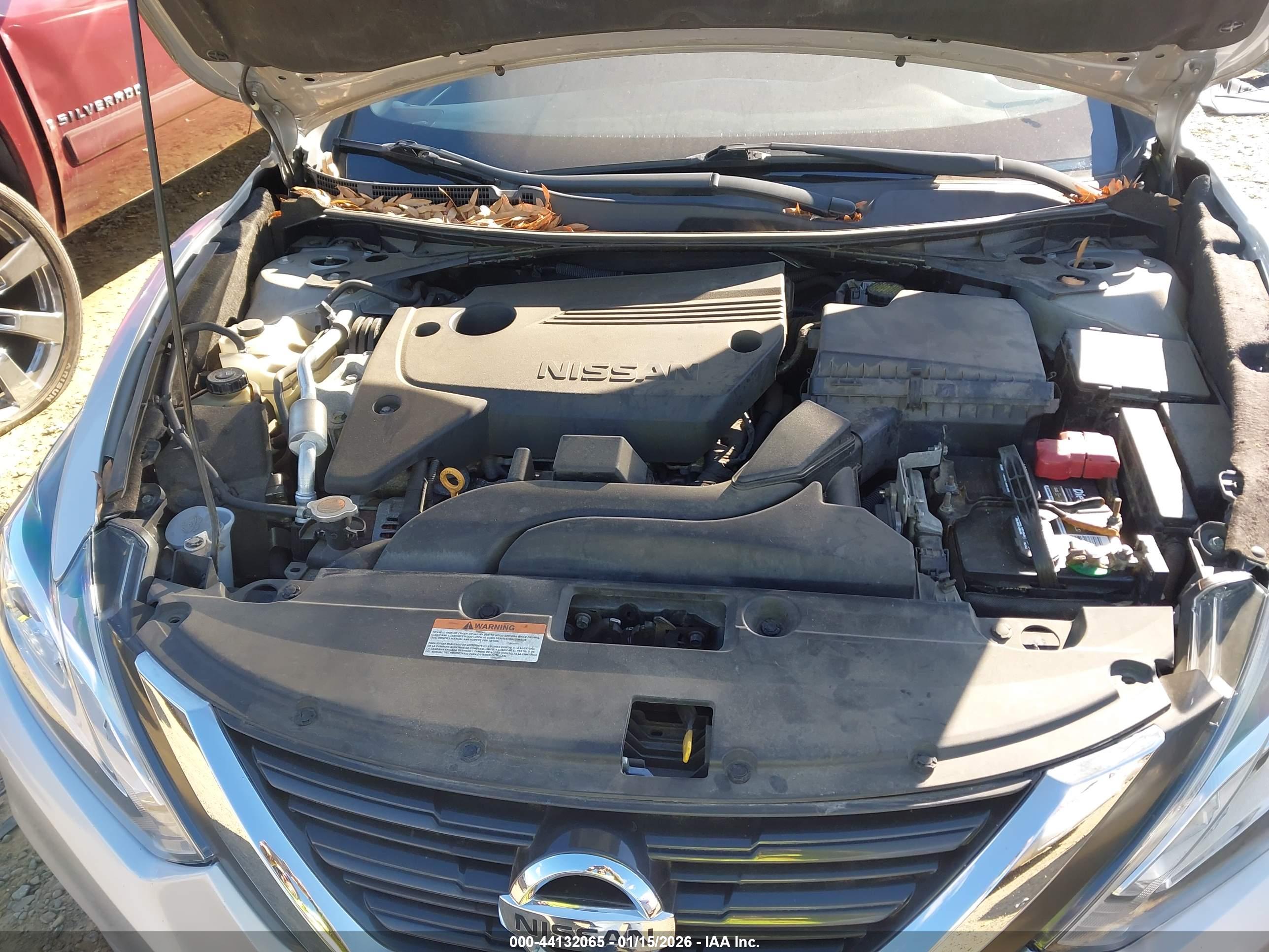 NISSAN ALTIMA image 10
