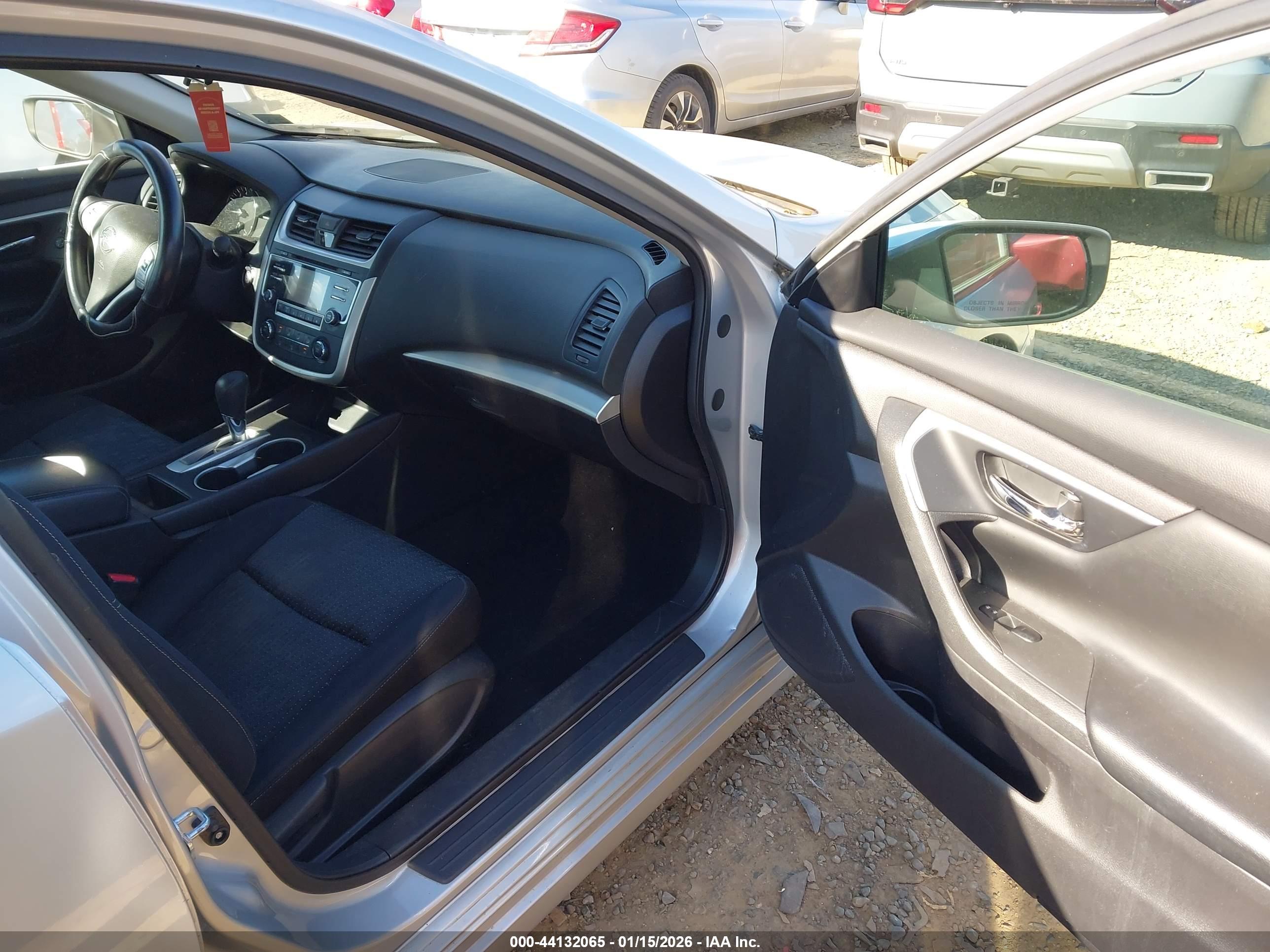 NISSAN ALTIMA image 5