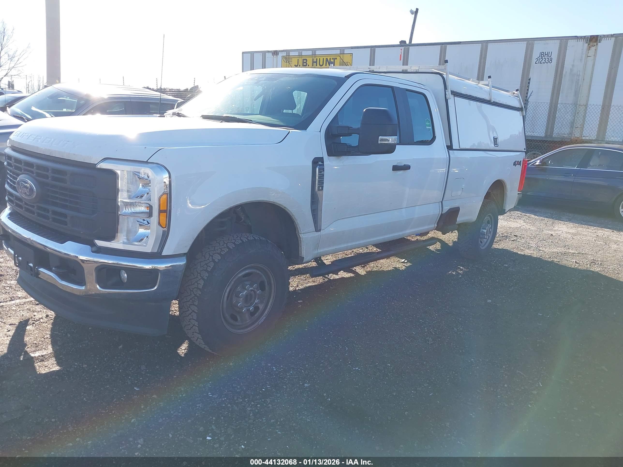 FORD F-250 image 2