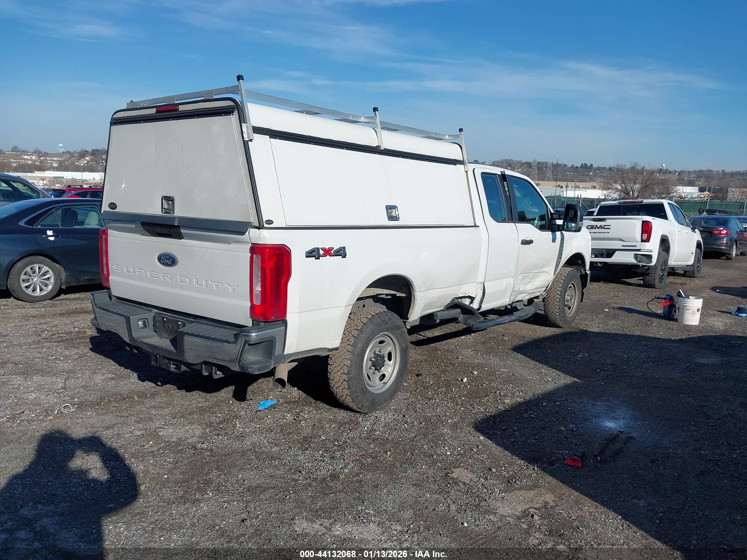 FORD F-250 image 4