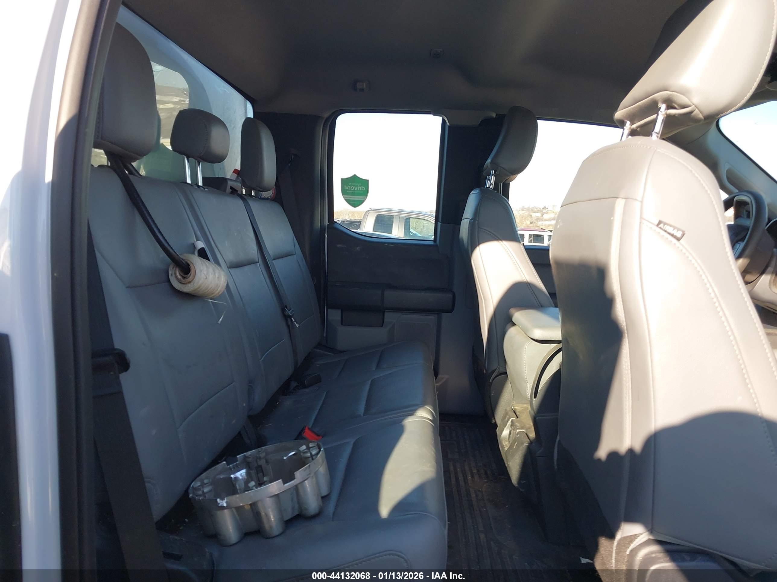 FORD F-250 image 8