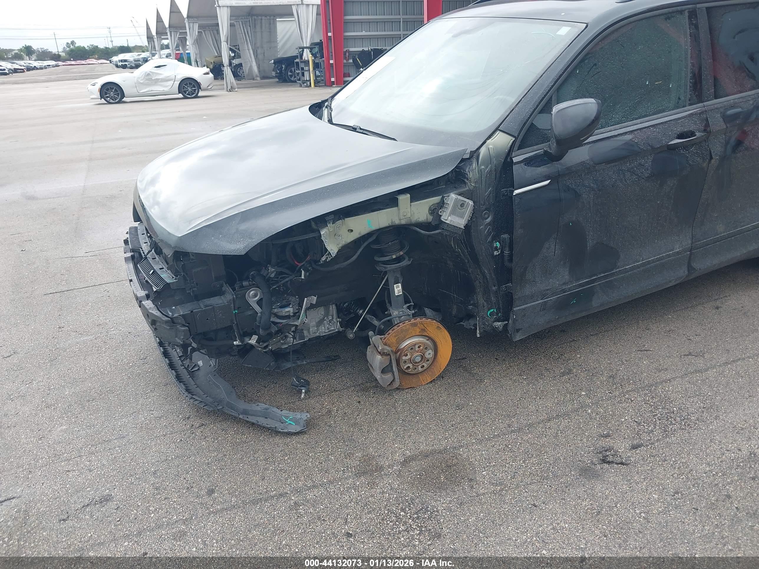 VOLKSWAGEN TIGUAN image 6