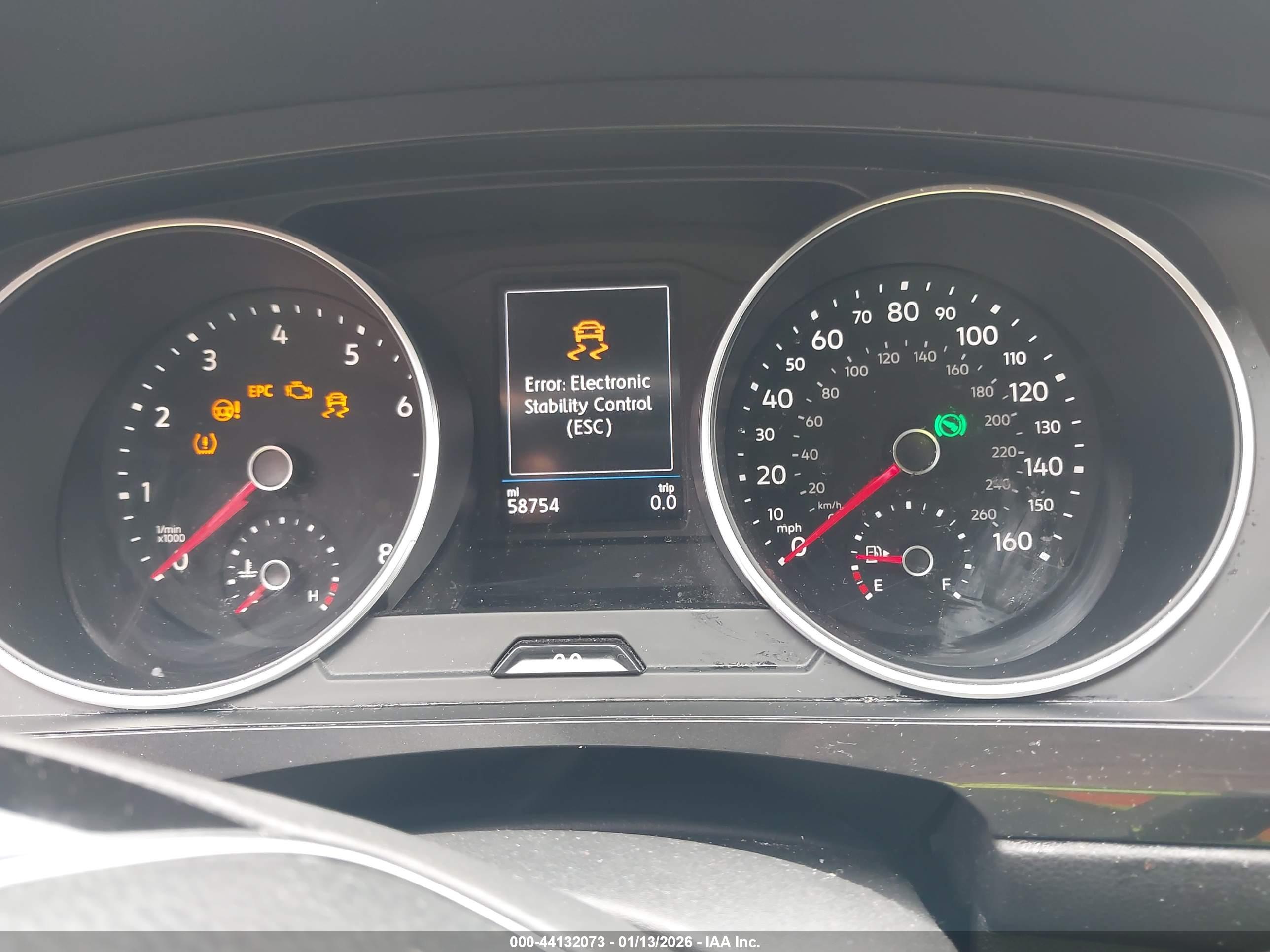 VOLKSWAGEN TIGUAN image 7