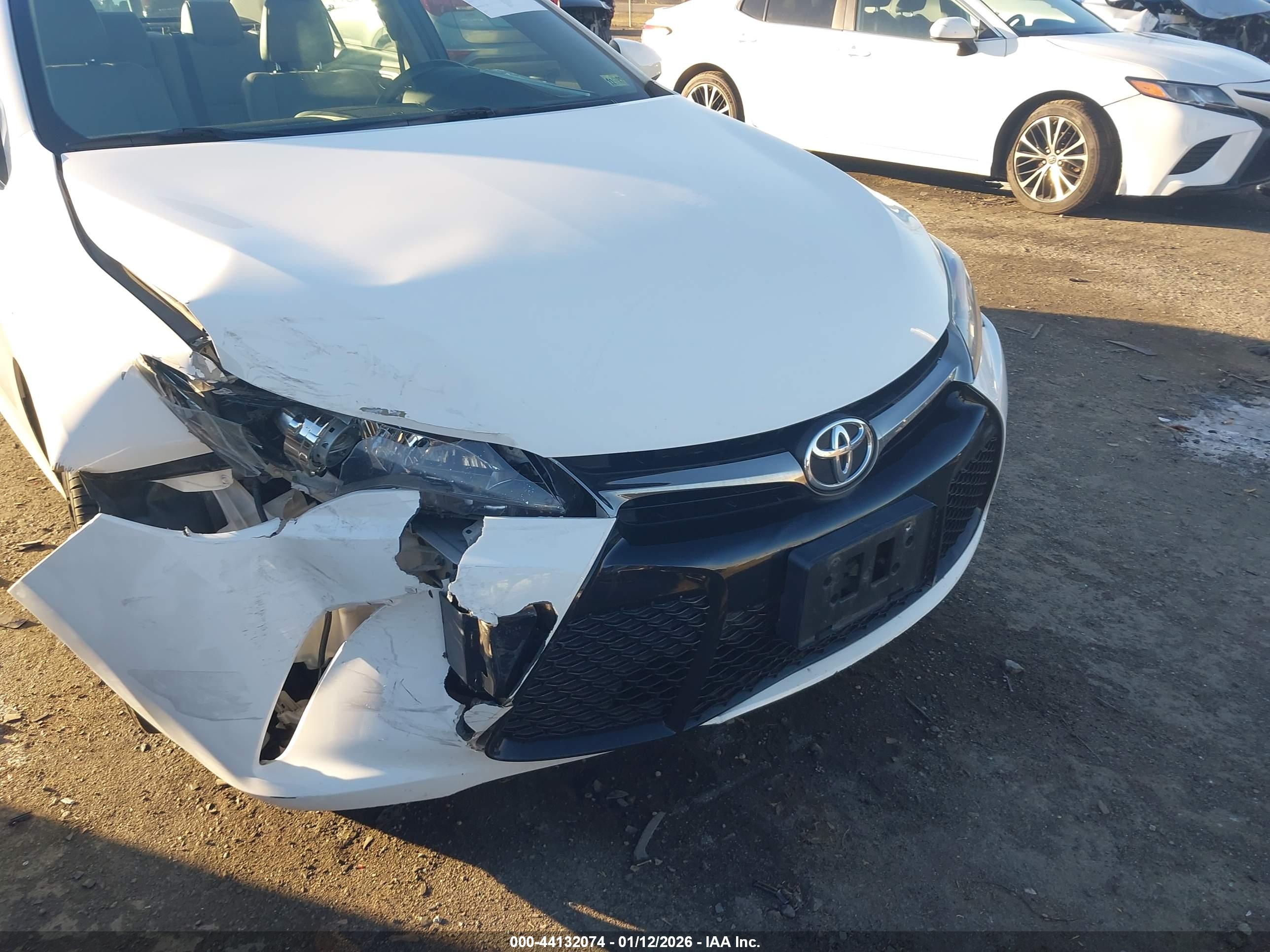 TOYOTA CAMRY image 6