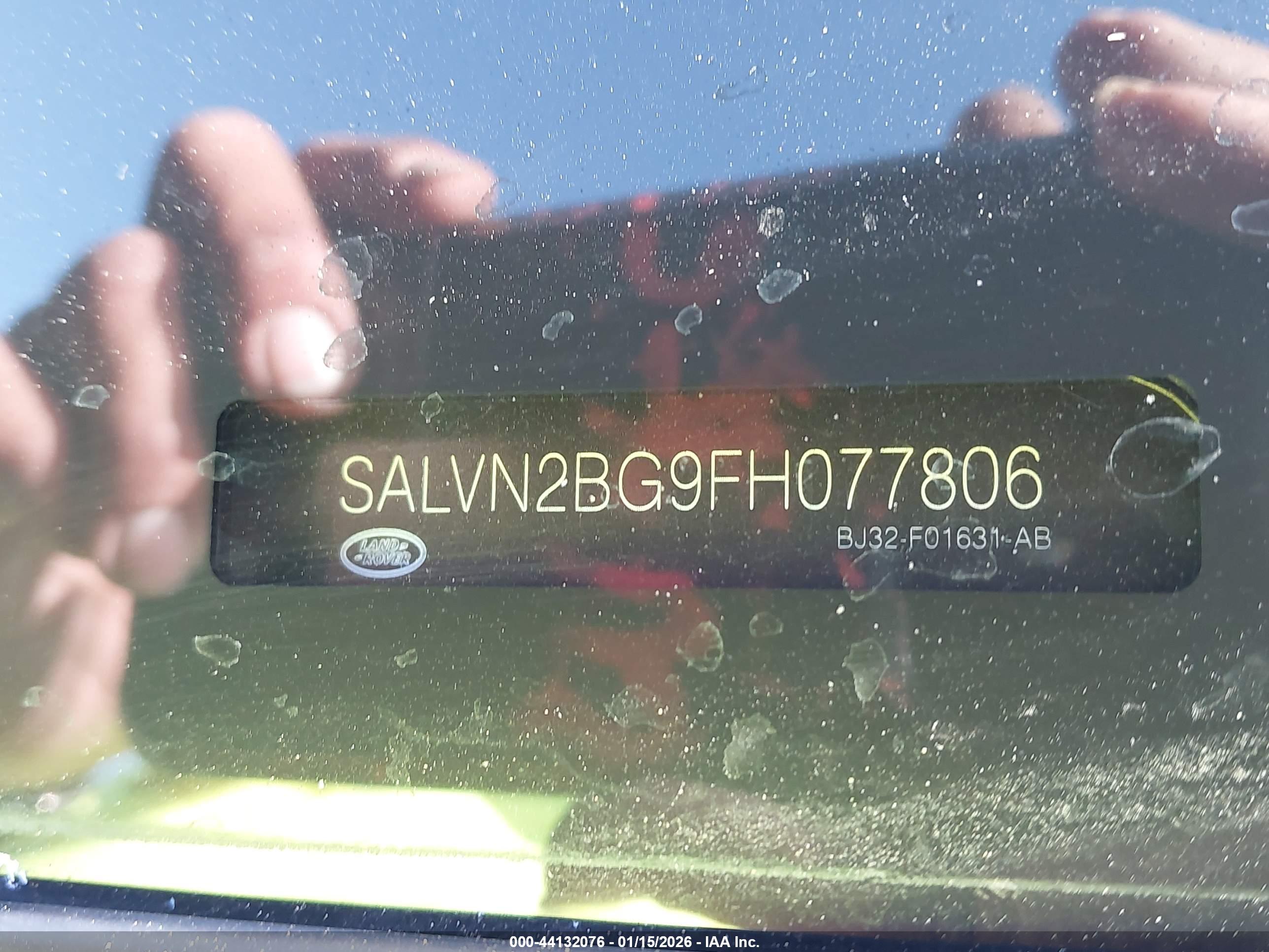 LAND ROVER image 9
