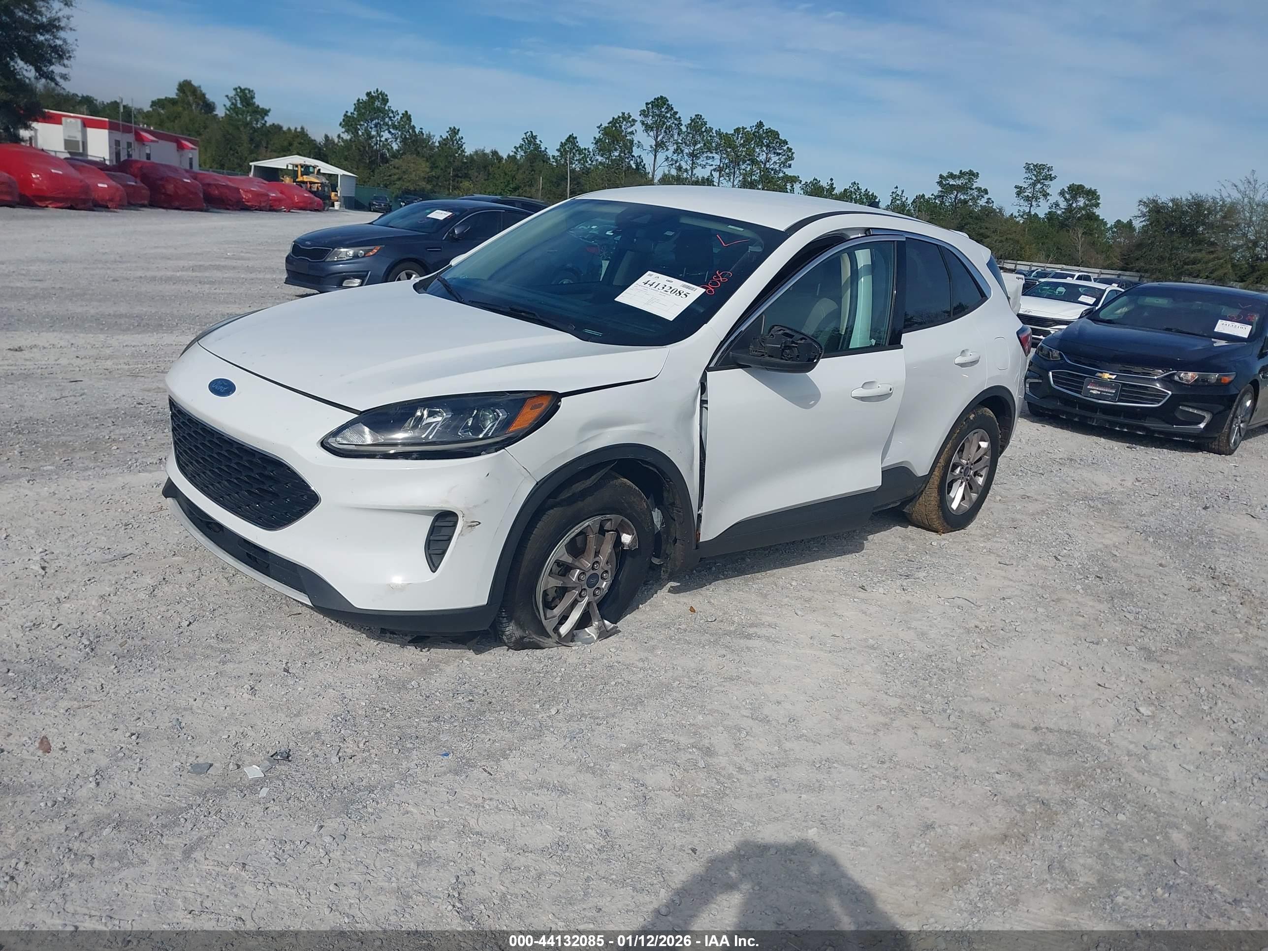FORD ESCAPE image 2