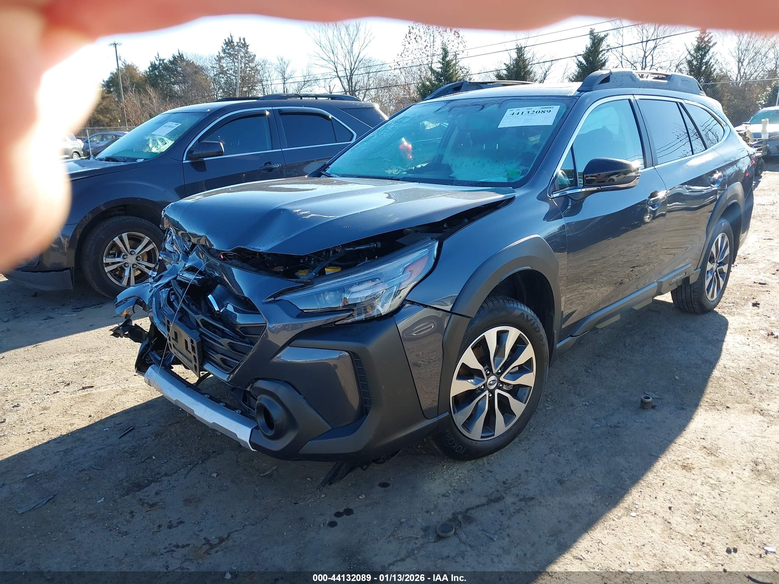 SUBARU OUTBACK image 2
