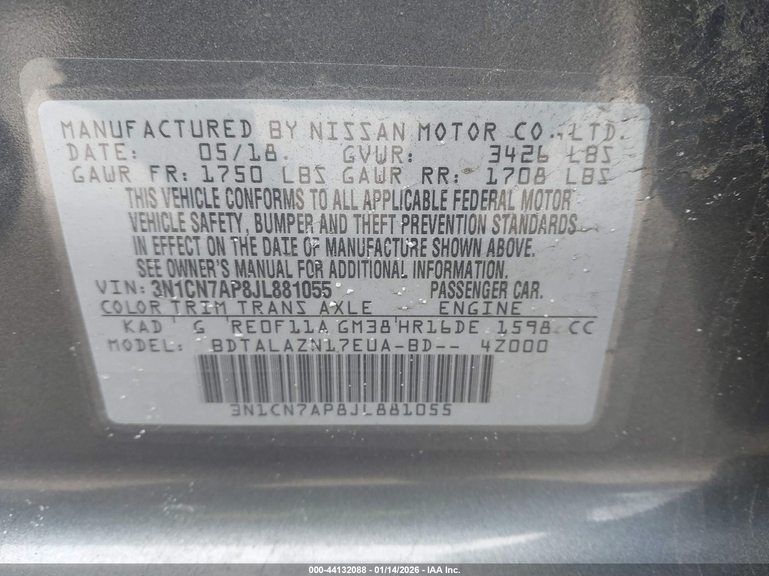 NISSAN VERSA image 9