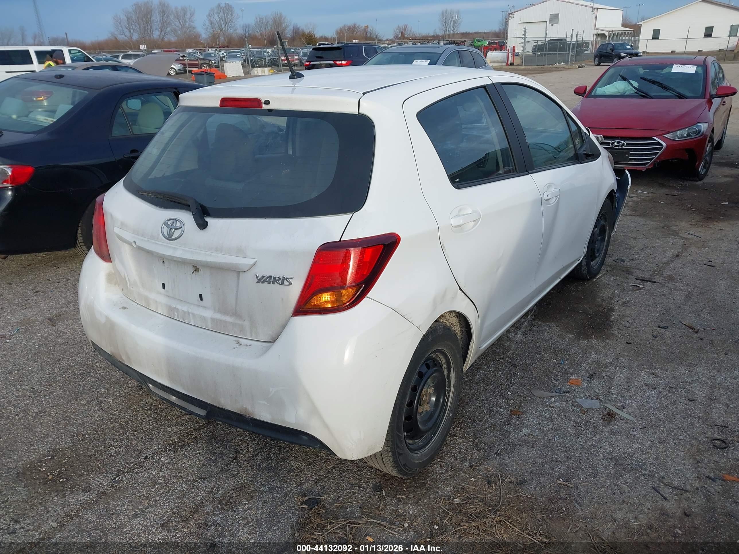 TOYOTA YARIS image 4