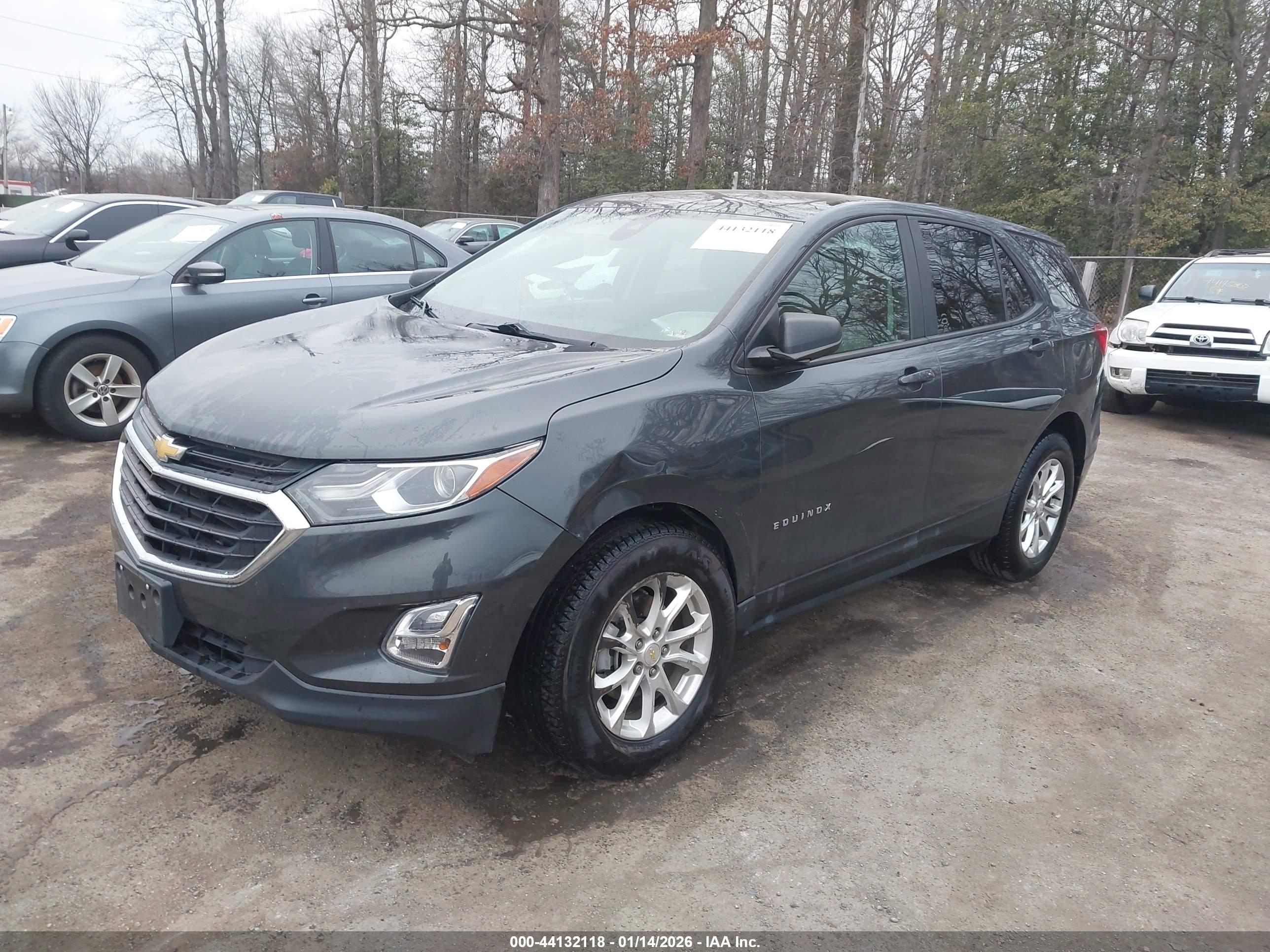 CHEVROLET EQUINOX image 2