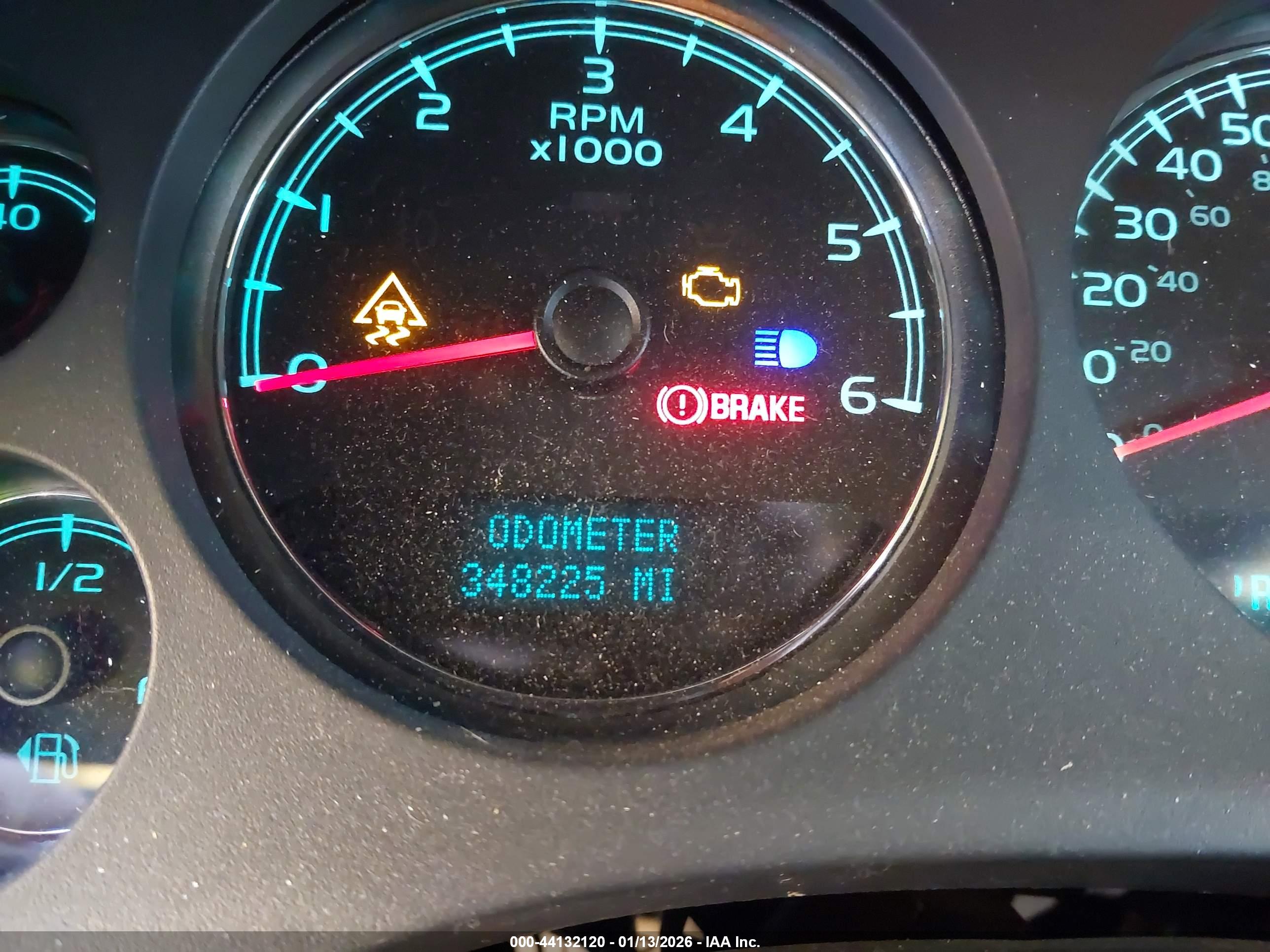 CHEVROLET TAHOE image 7