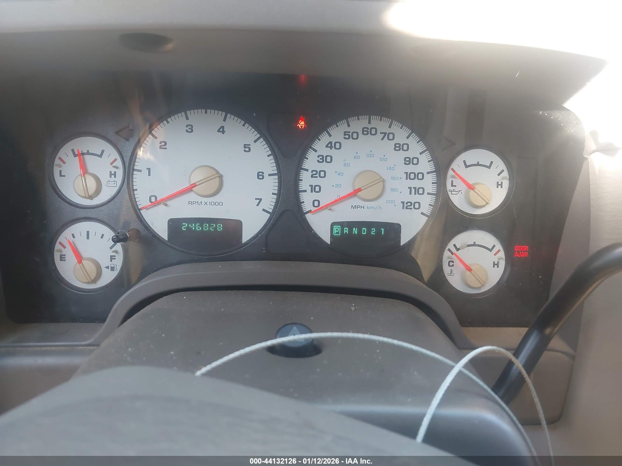 DODGE RAM image 7