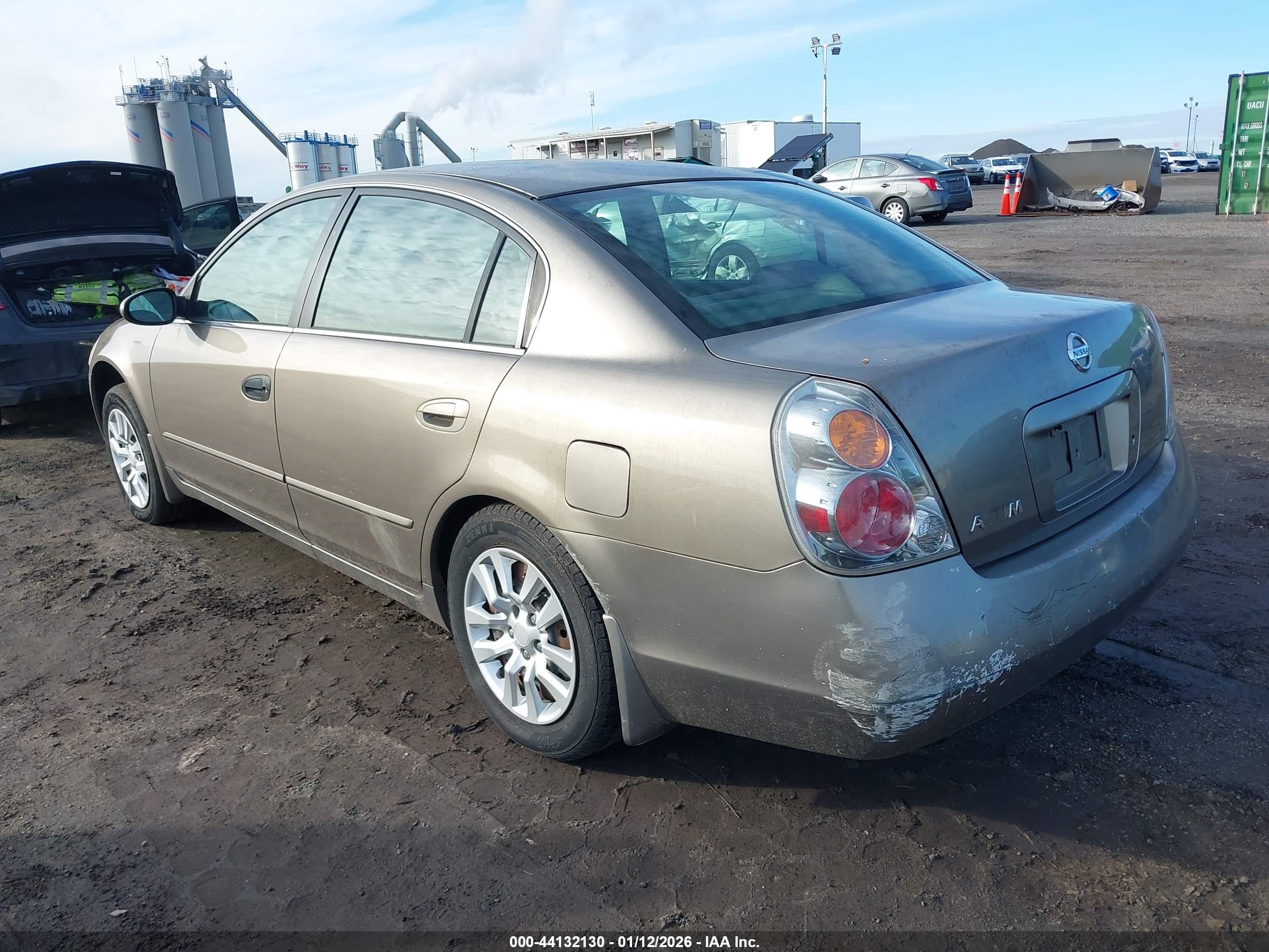 NISSAN ALTIMA image 3