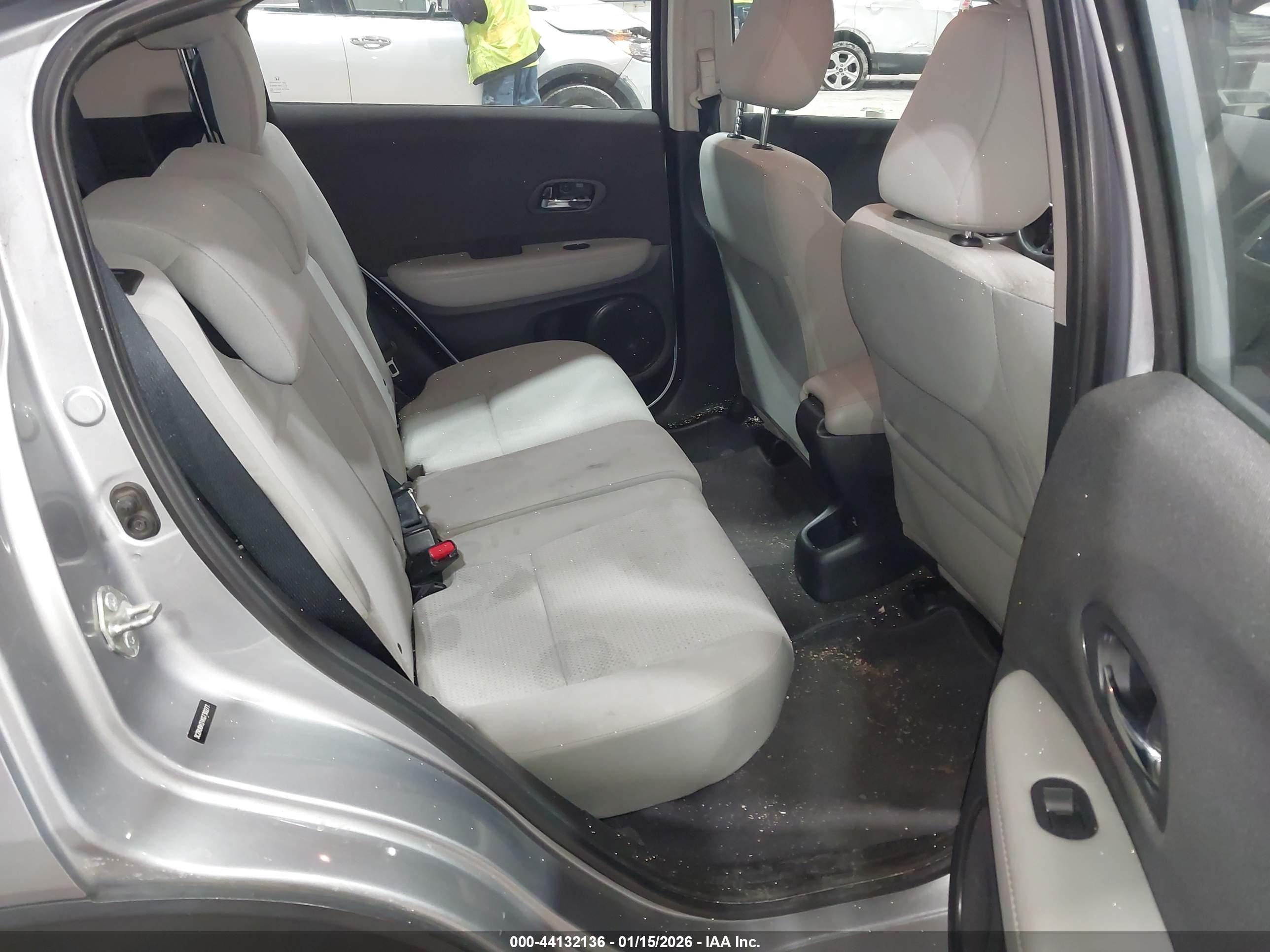 HONDA HR-V image 8