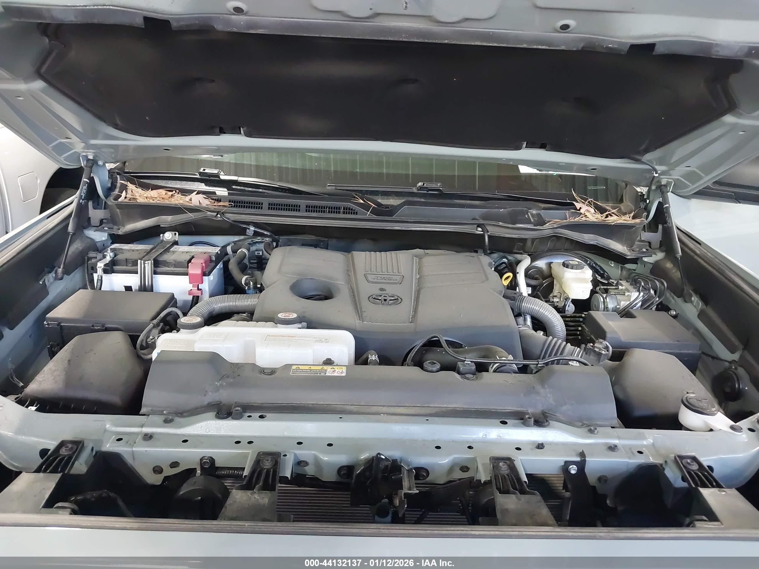 TOYOTA TUNDRA image 10