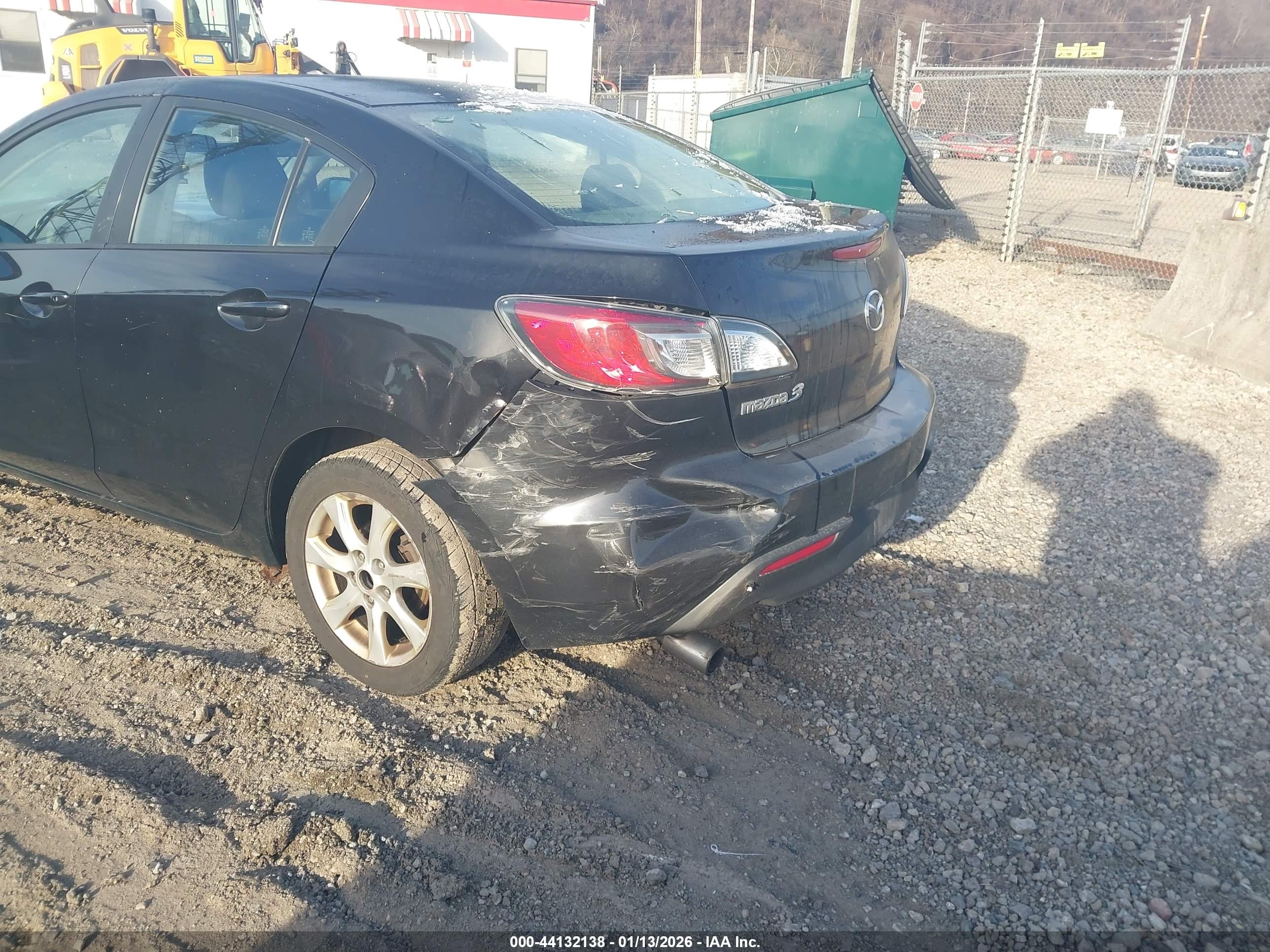 MAZDA MAZDA3 image 6