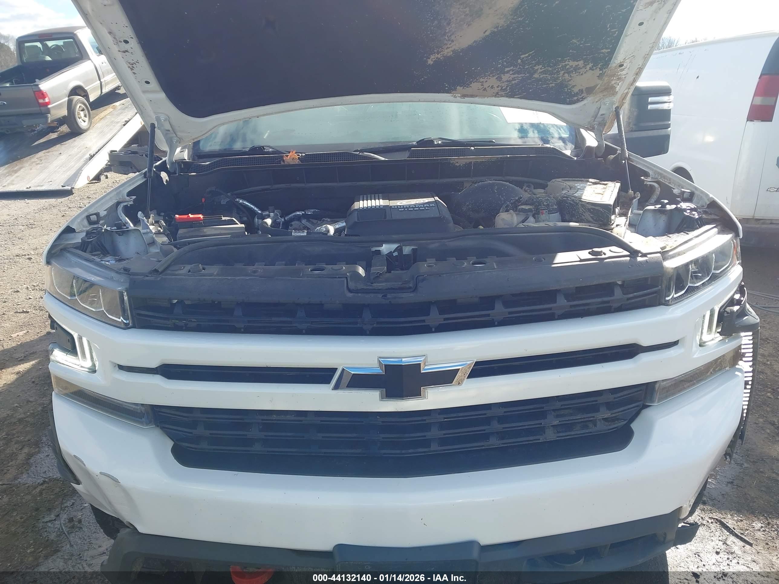 CHEVROLET SILVERADO image 10