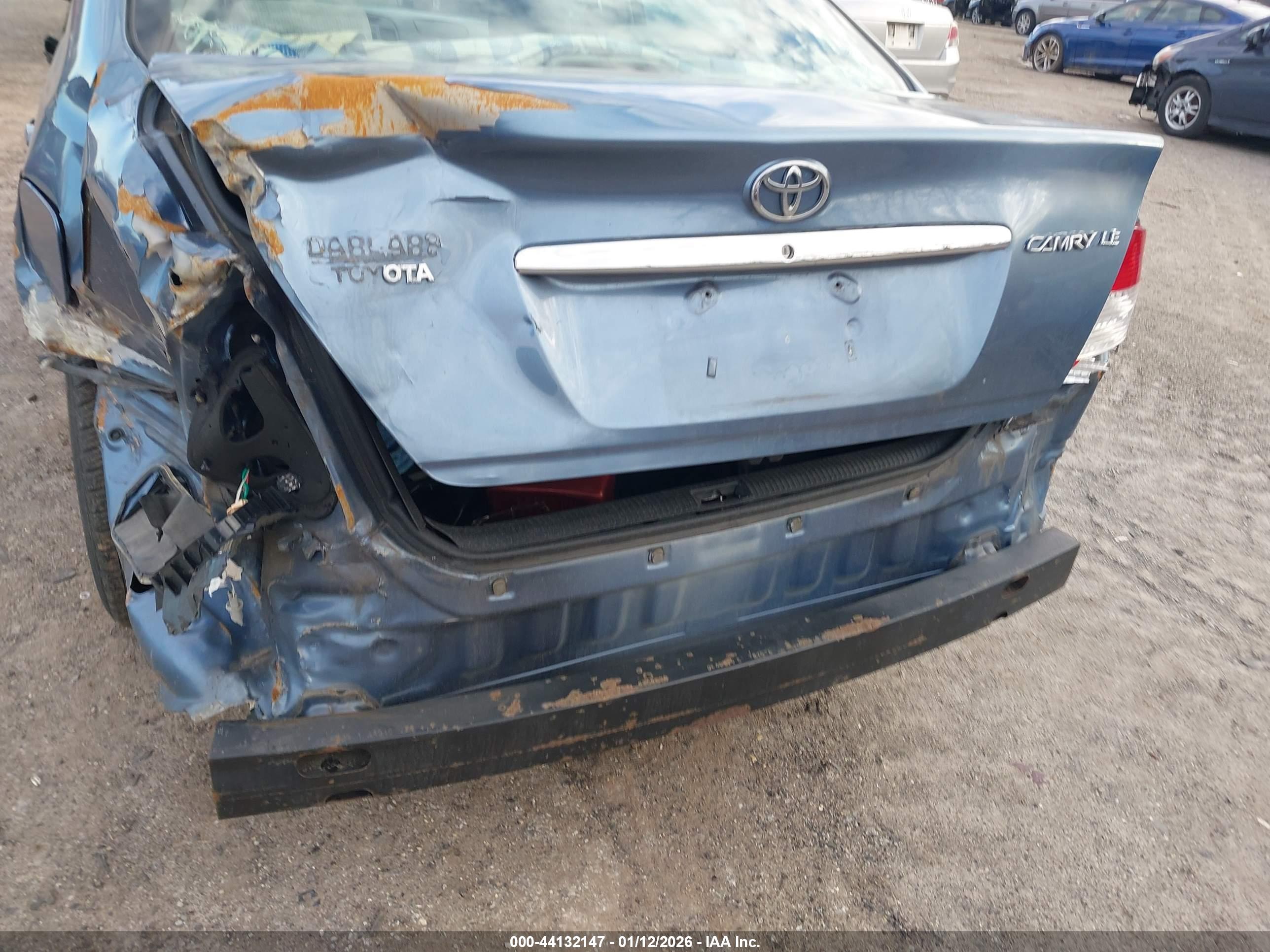 TOYOTA CAMRY image 6