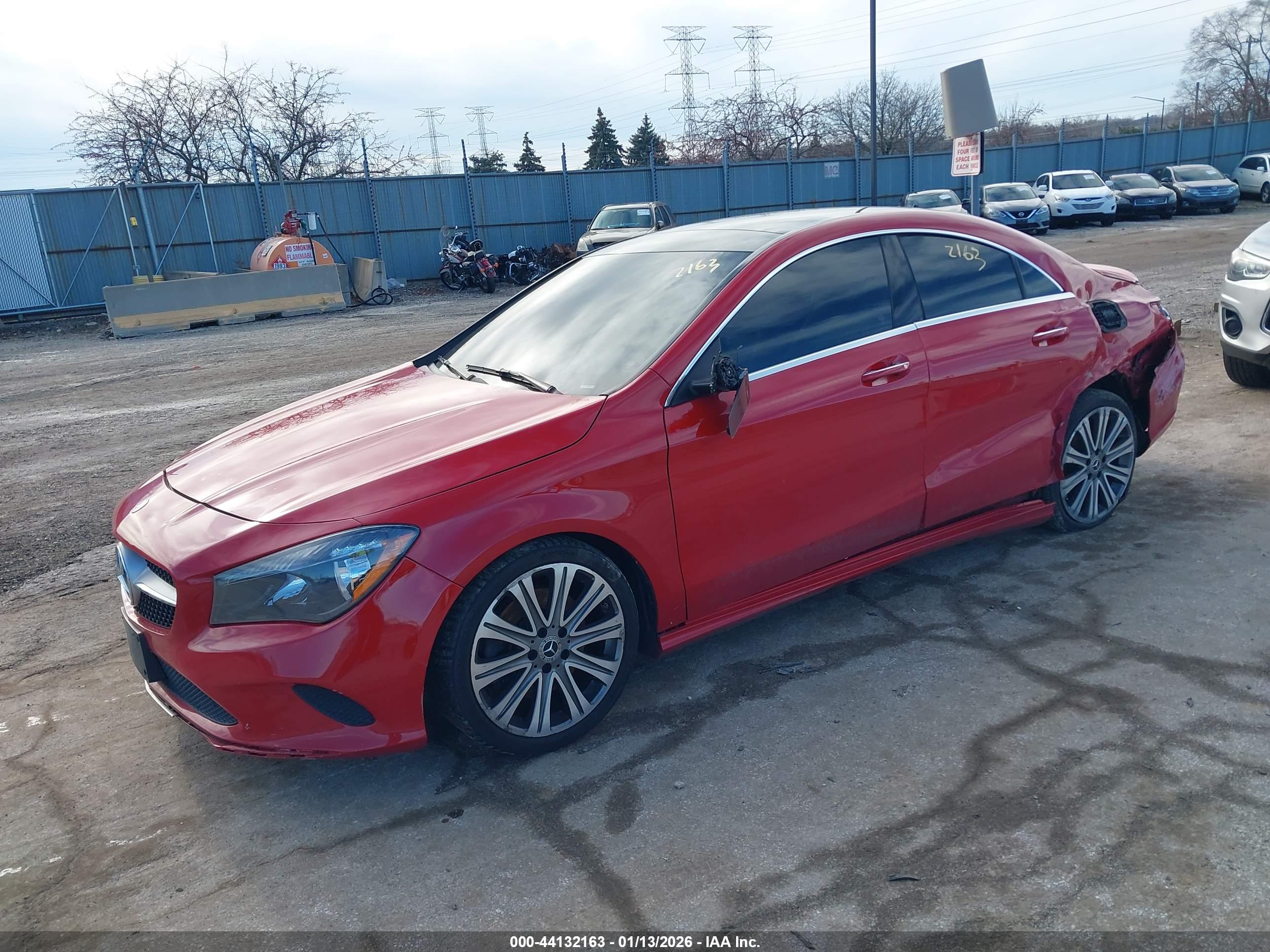 MERCEDES-BENZ CLA image 2