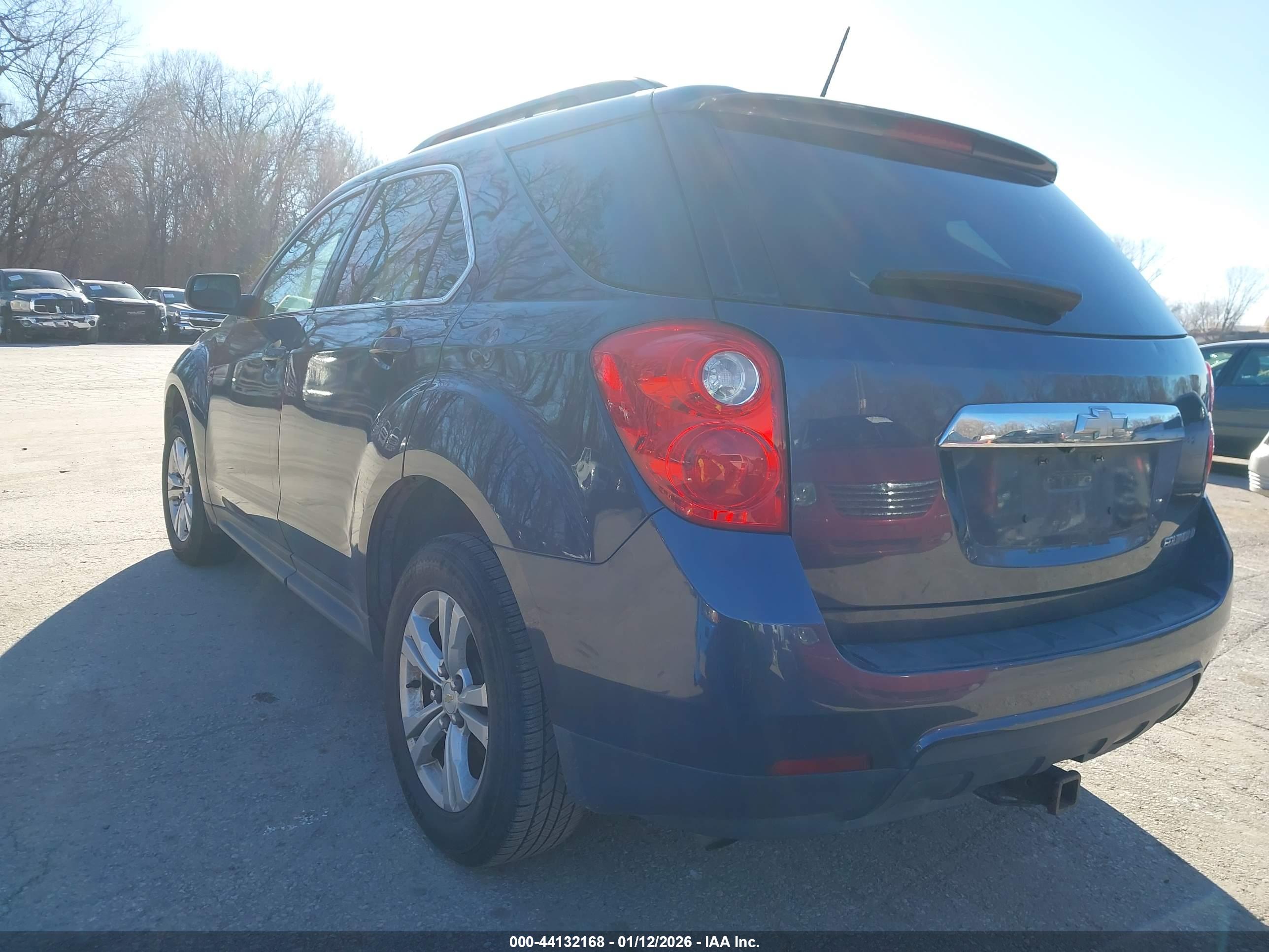 CHEVROLET EQUINOX image 3