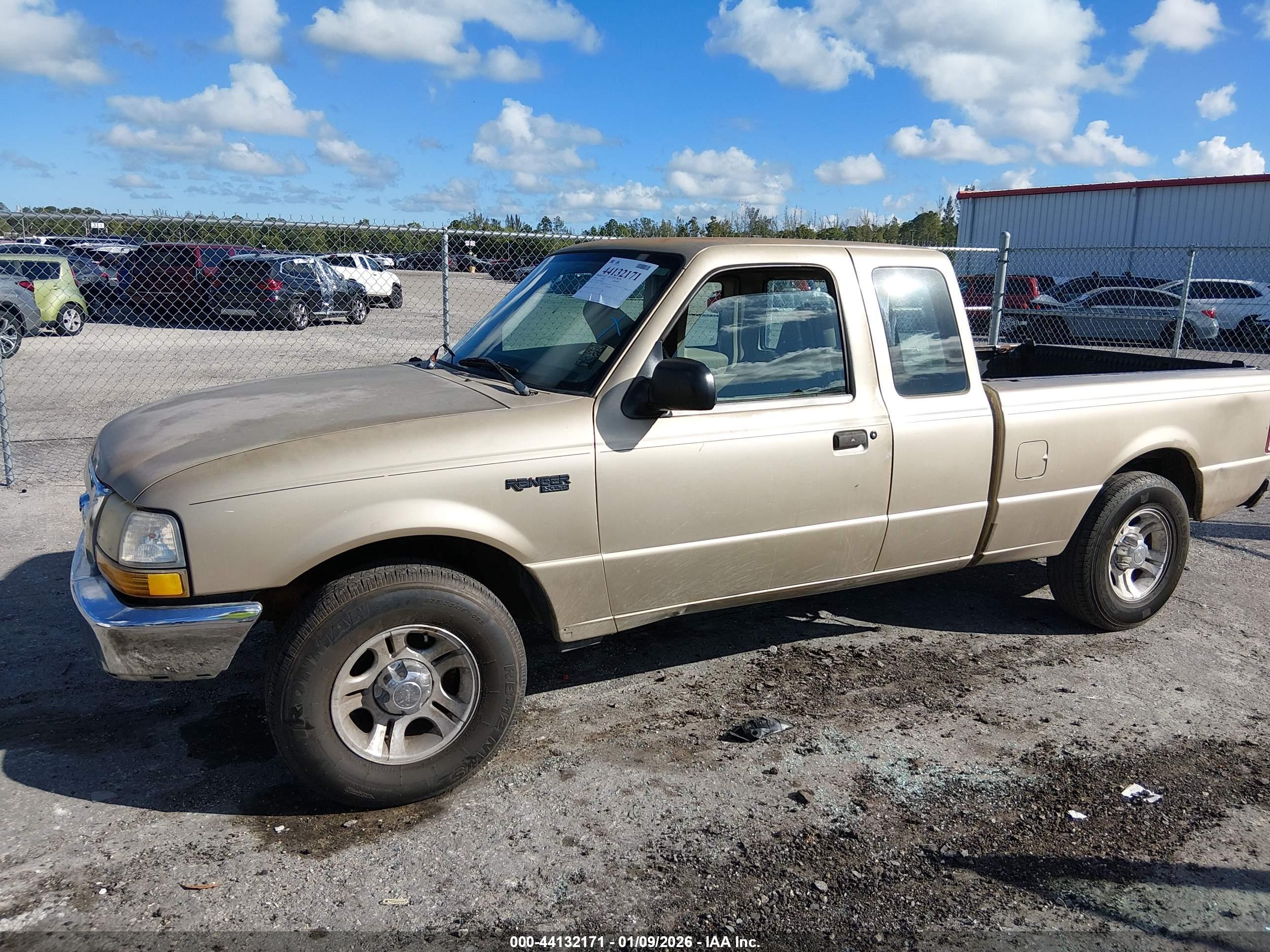FORD RANGER image 6