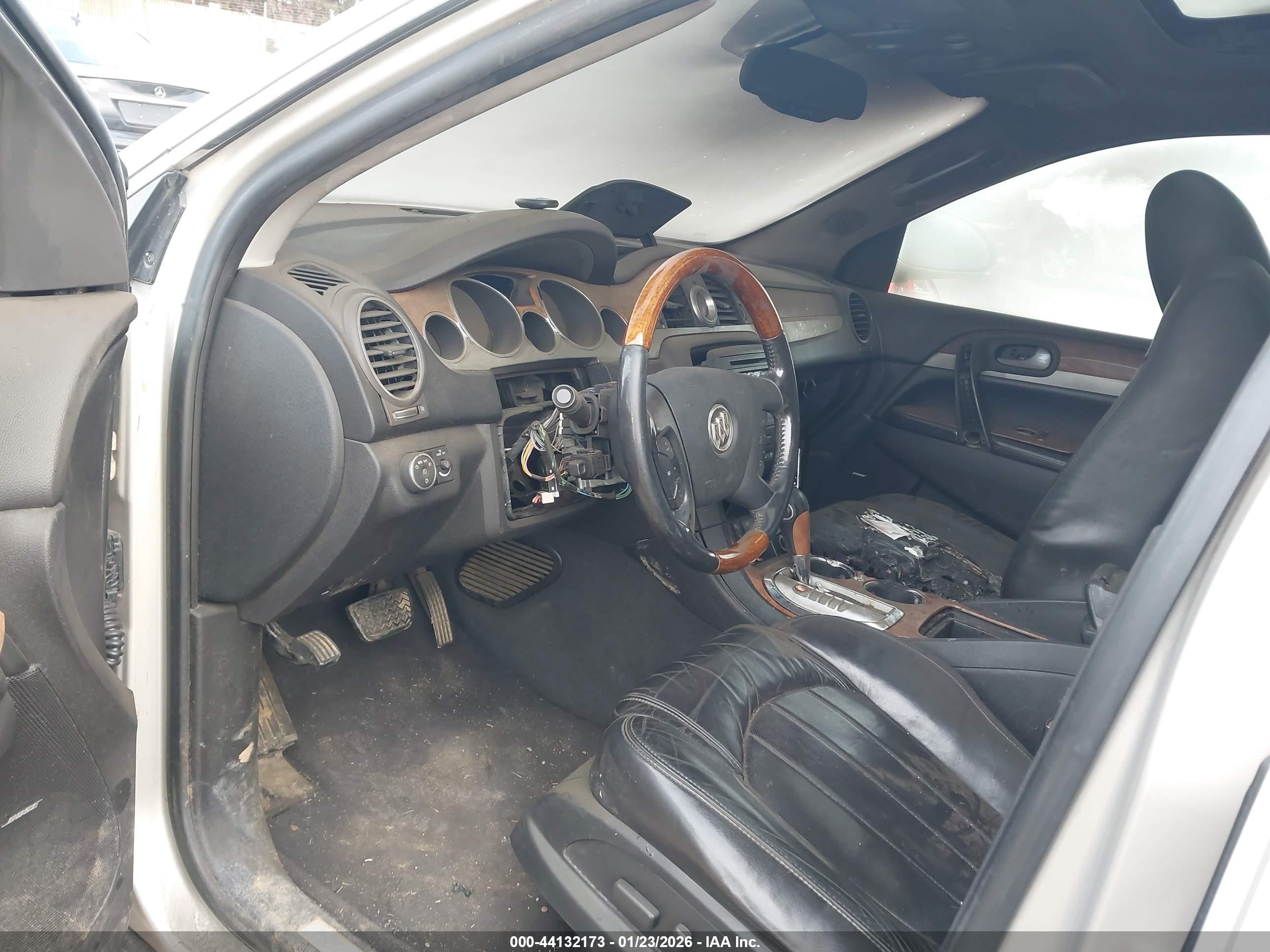 BUICK ENCLAVE image 6