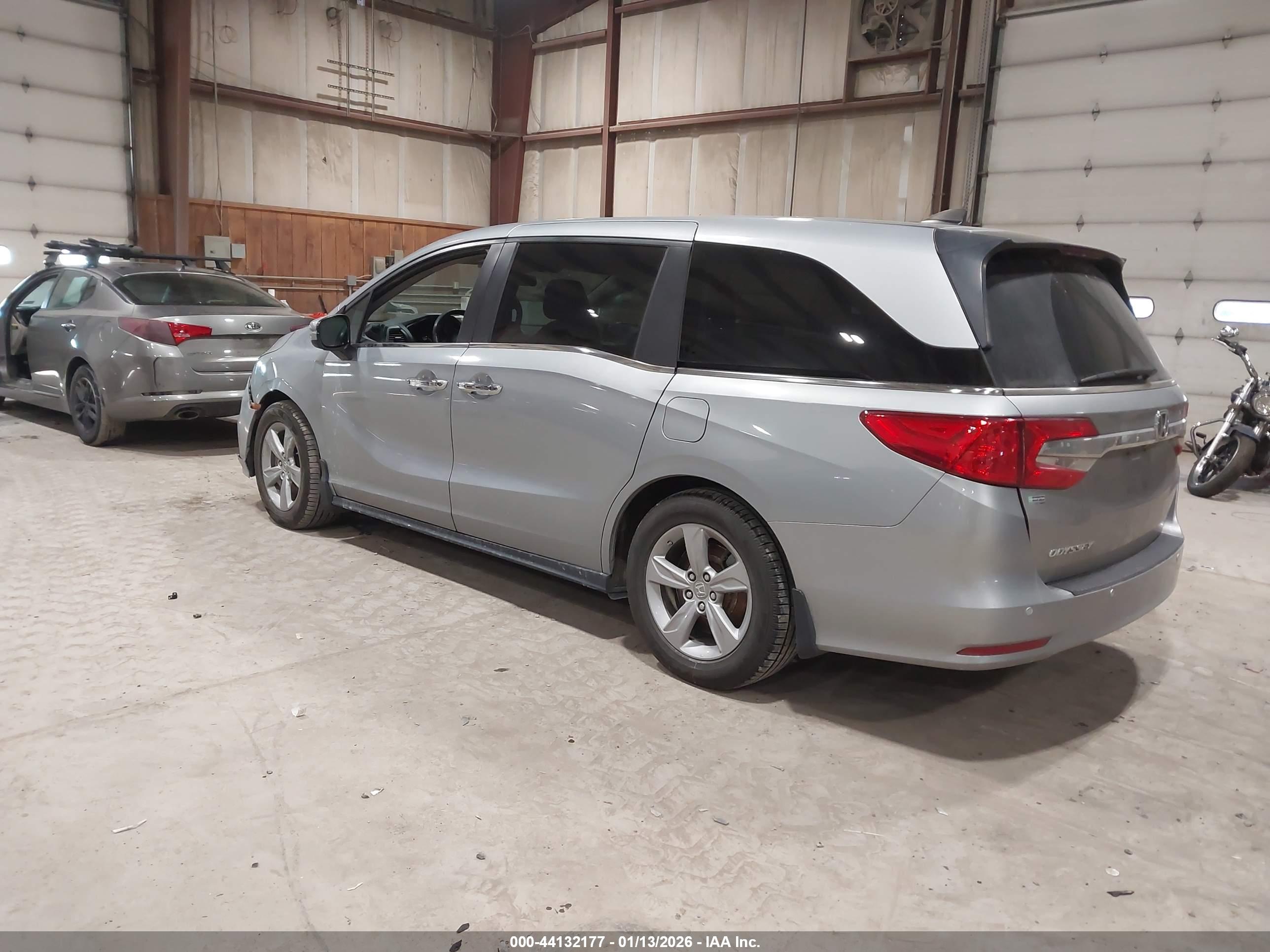 HONDA ODYSSEY image 3