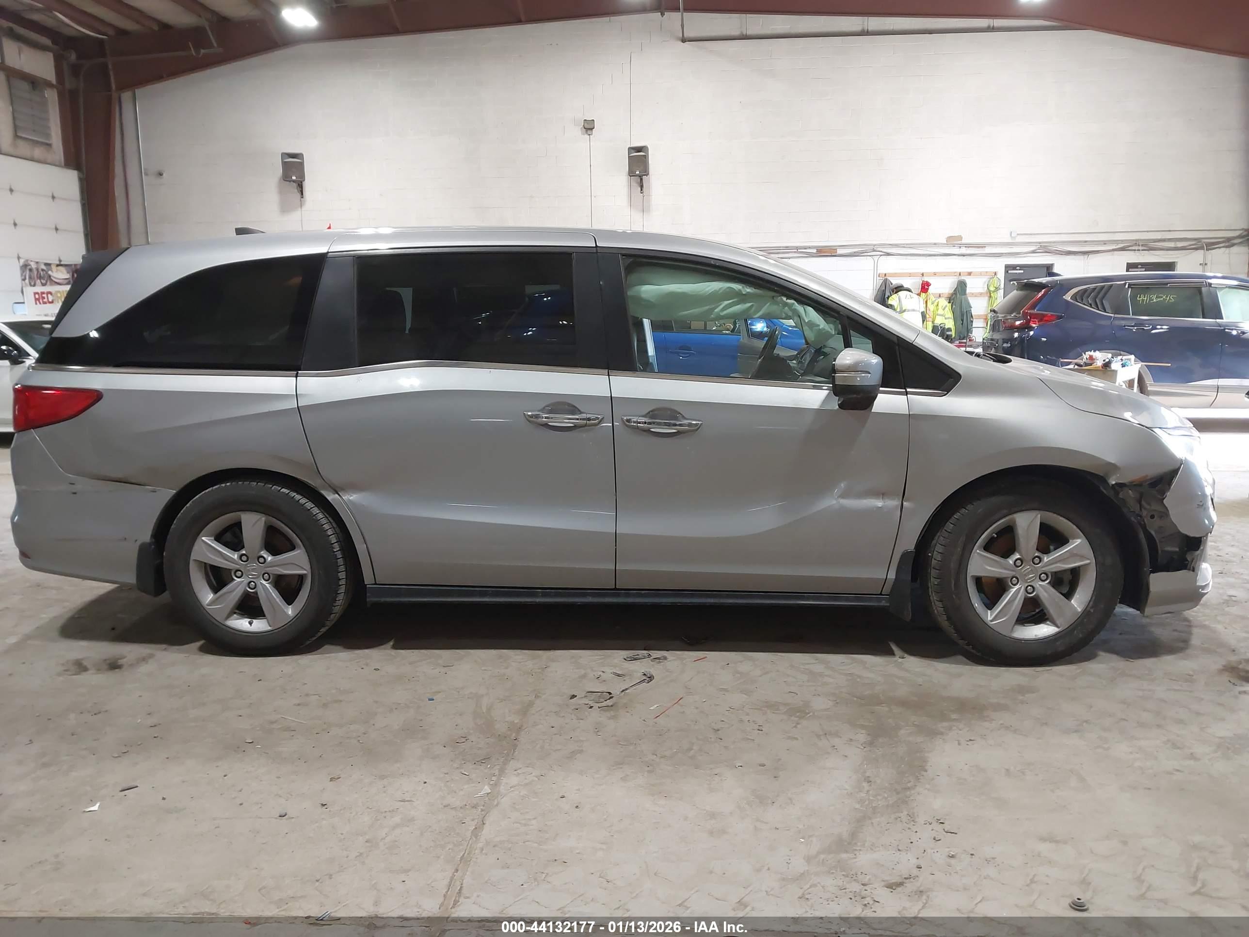 HONDA ODYSSEY image 6