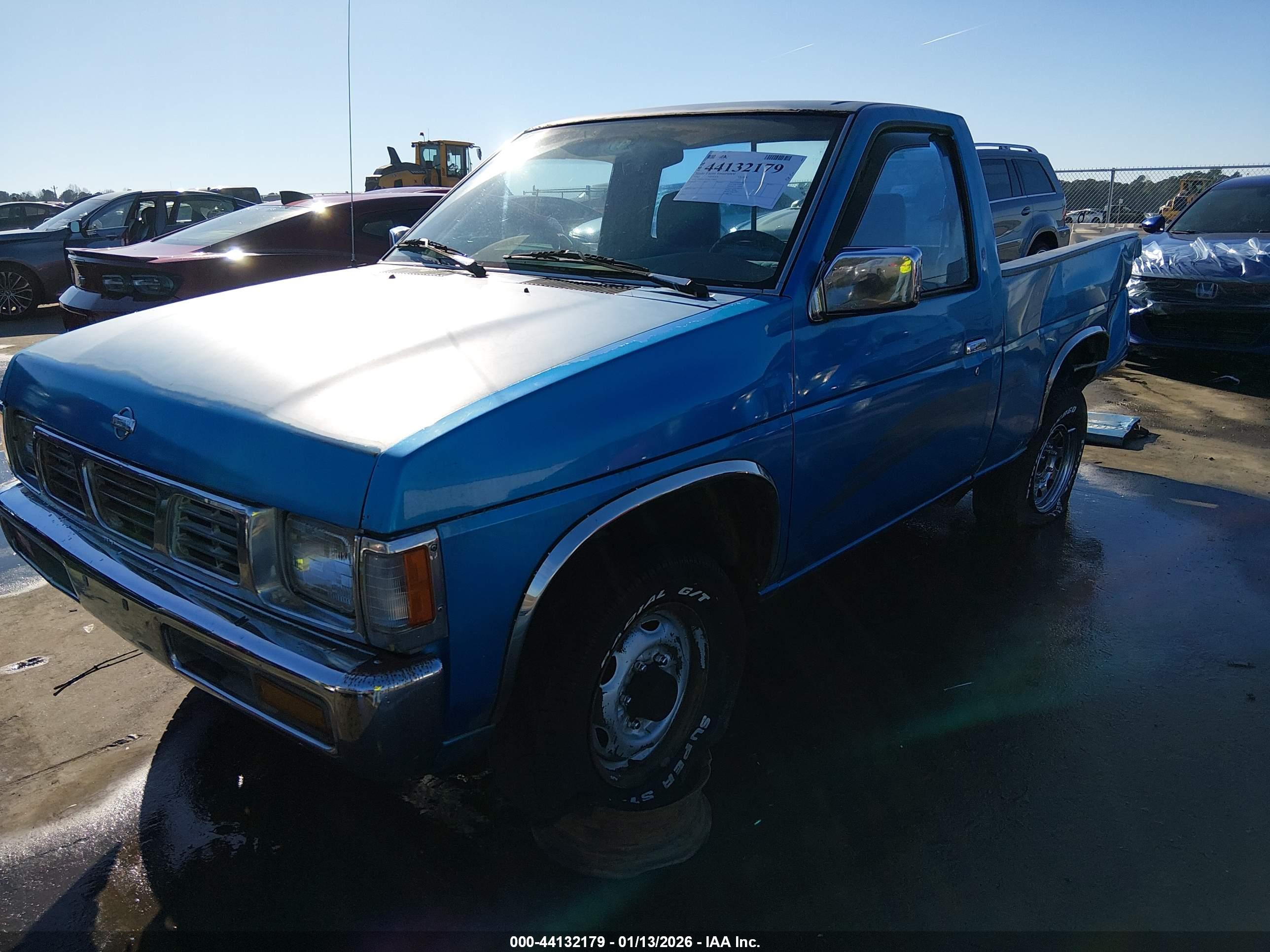 NISSAN TRUCK image 2