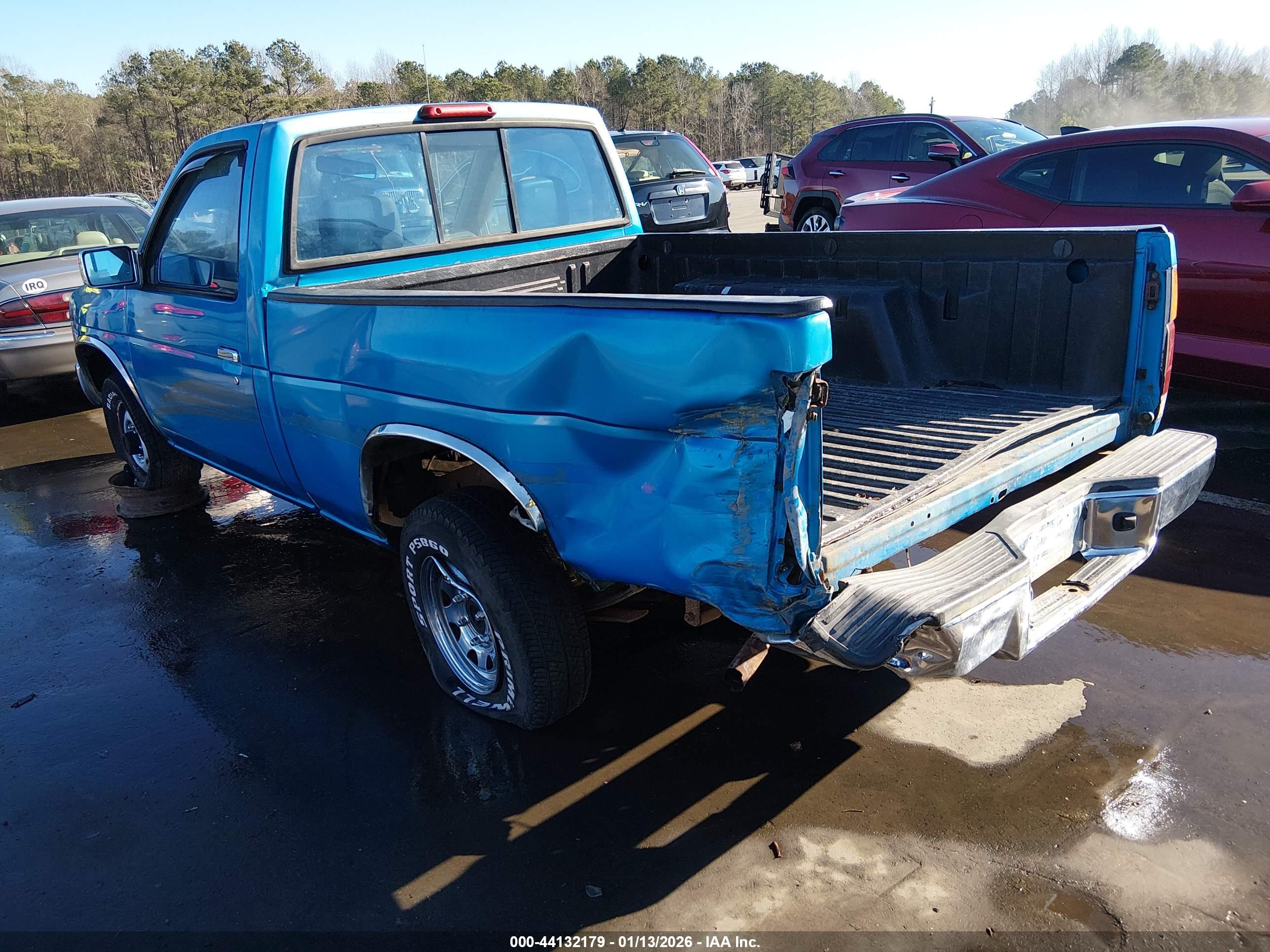 NISSAN TRUCK image 3