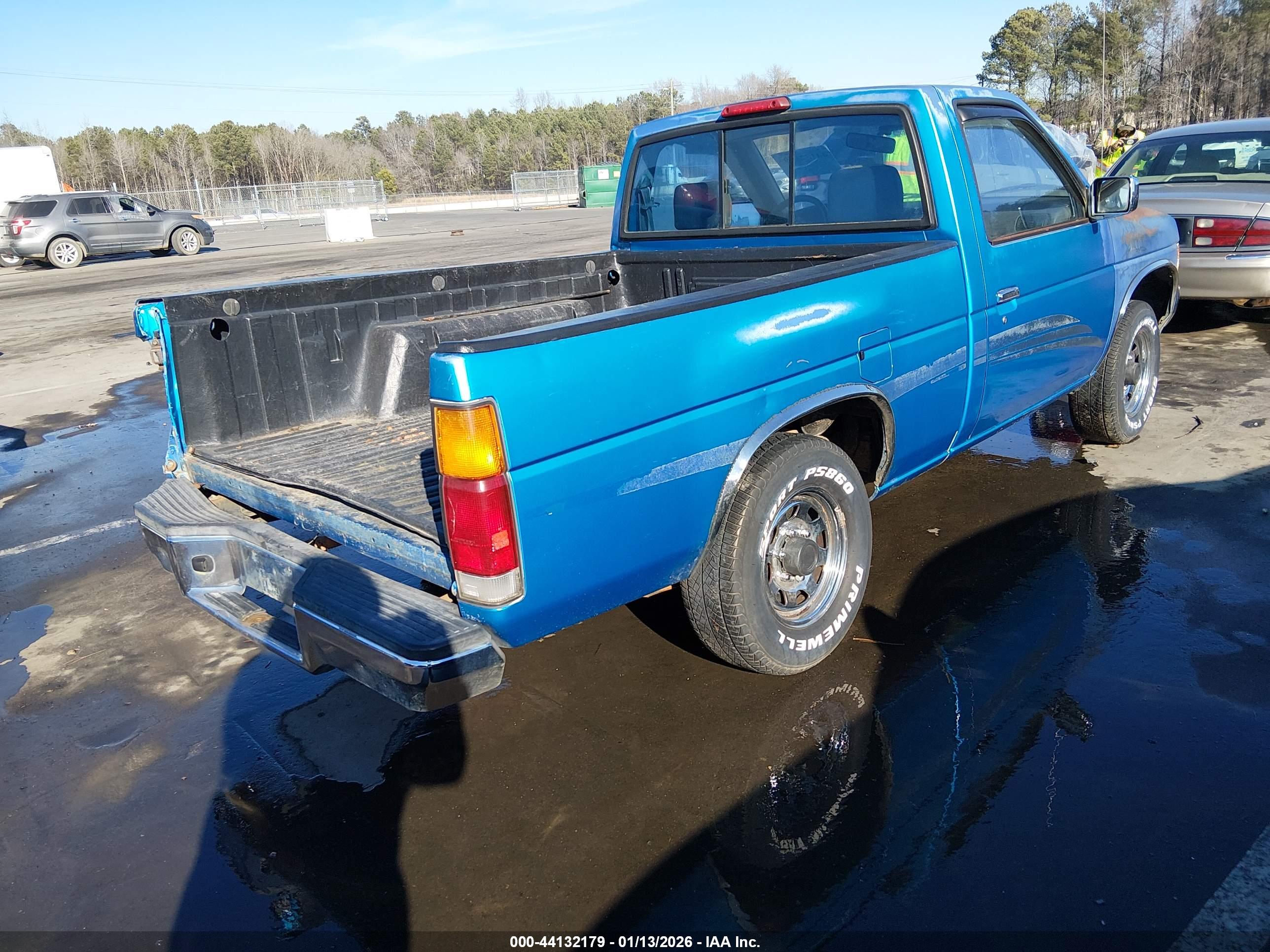 NISSAN TRUCK image 4