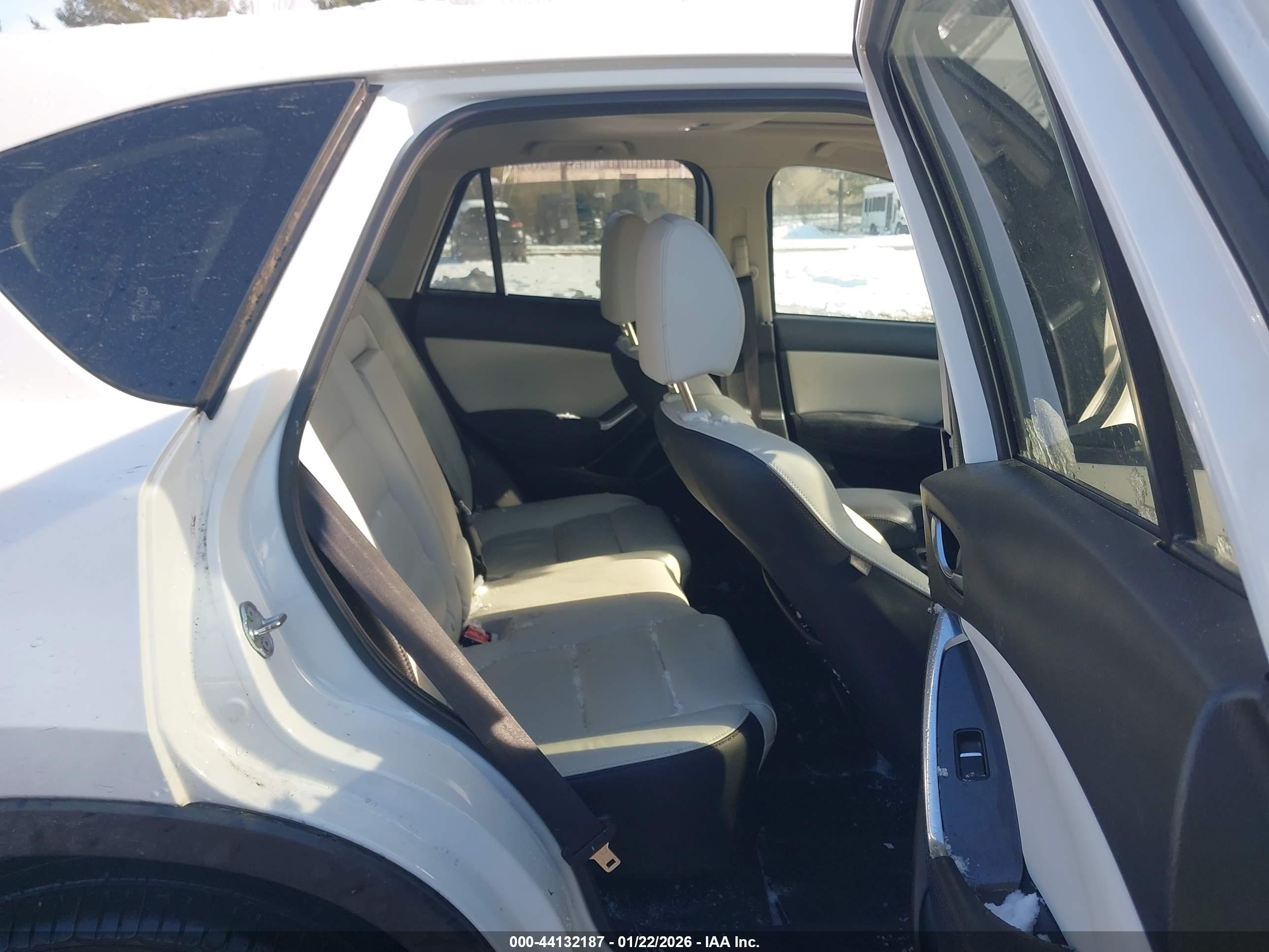 MAZDA CX-5 image 8