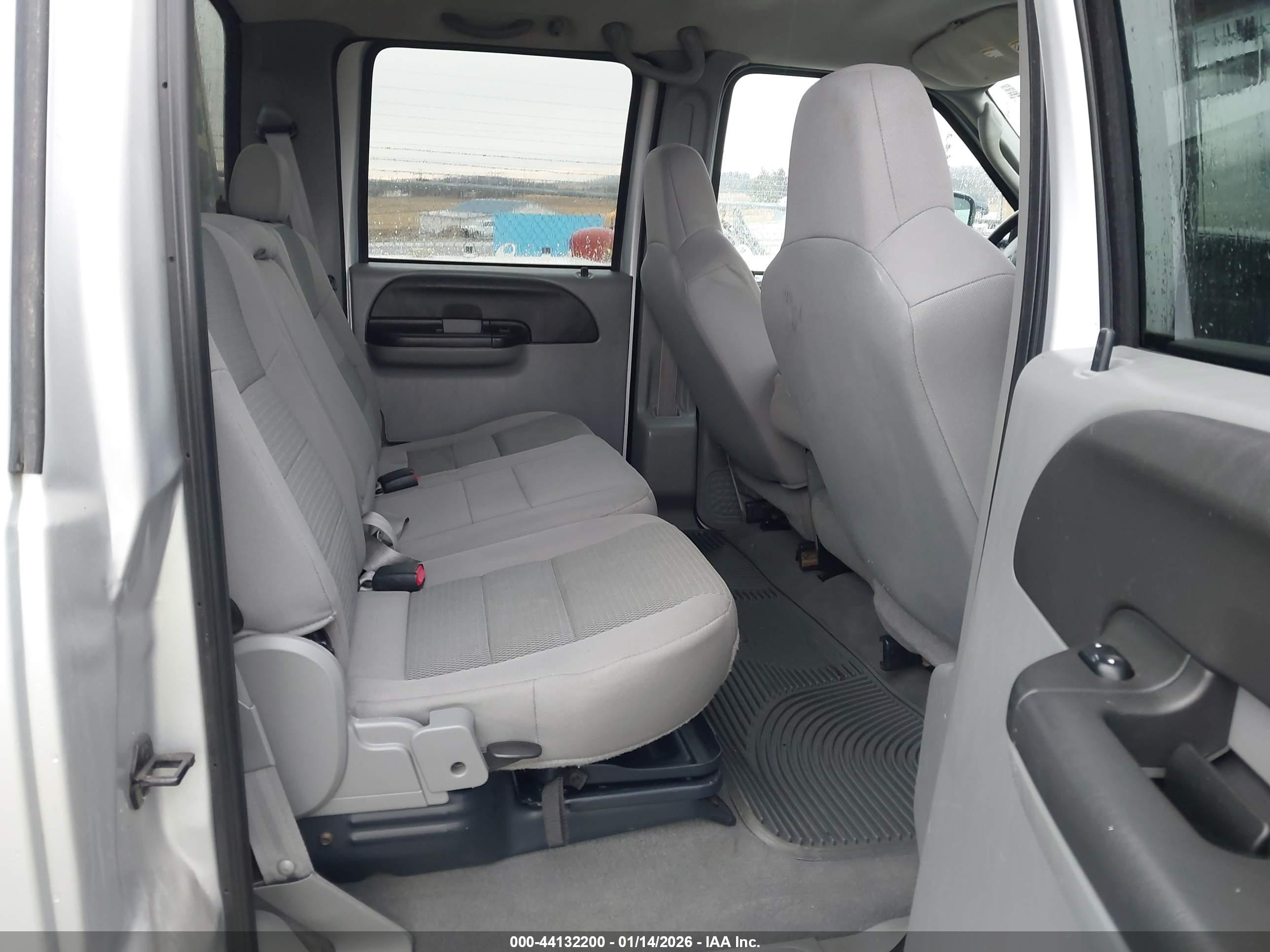 FORD F-350 image 7