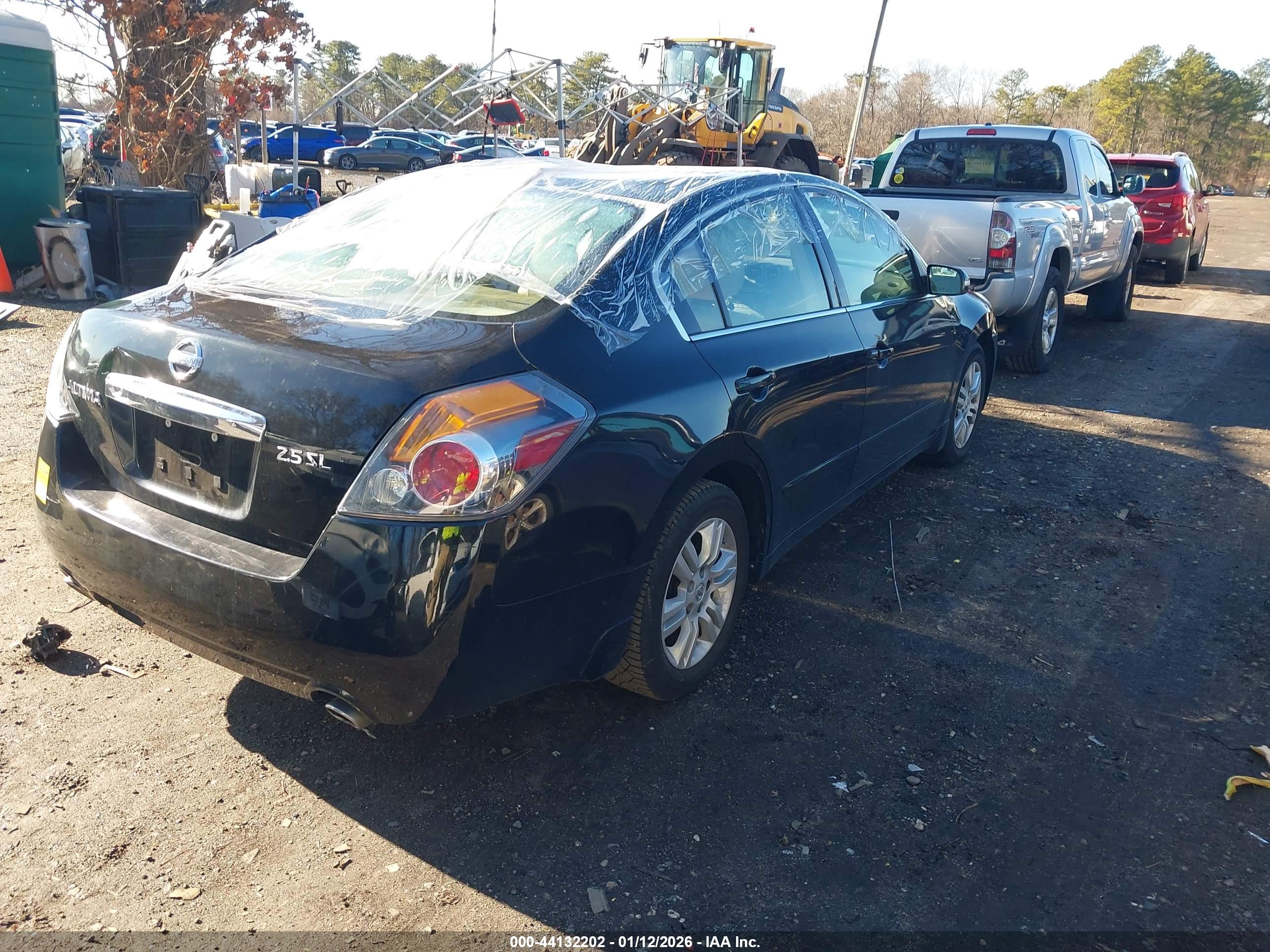 NISSAN ALTIMA image 4