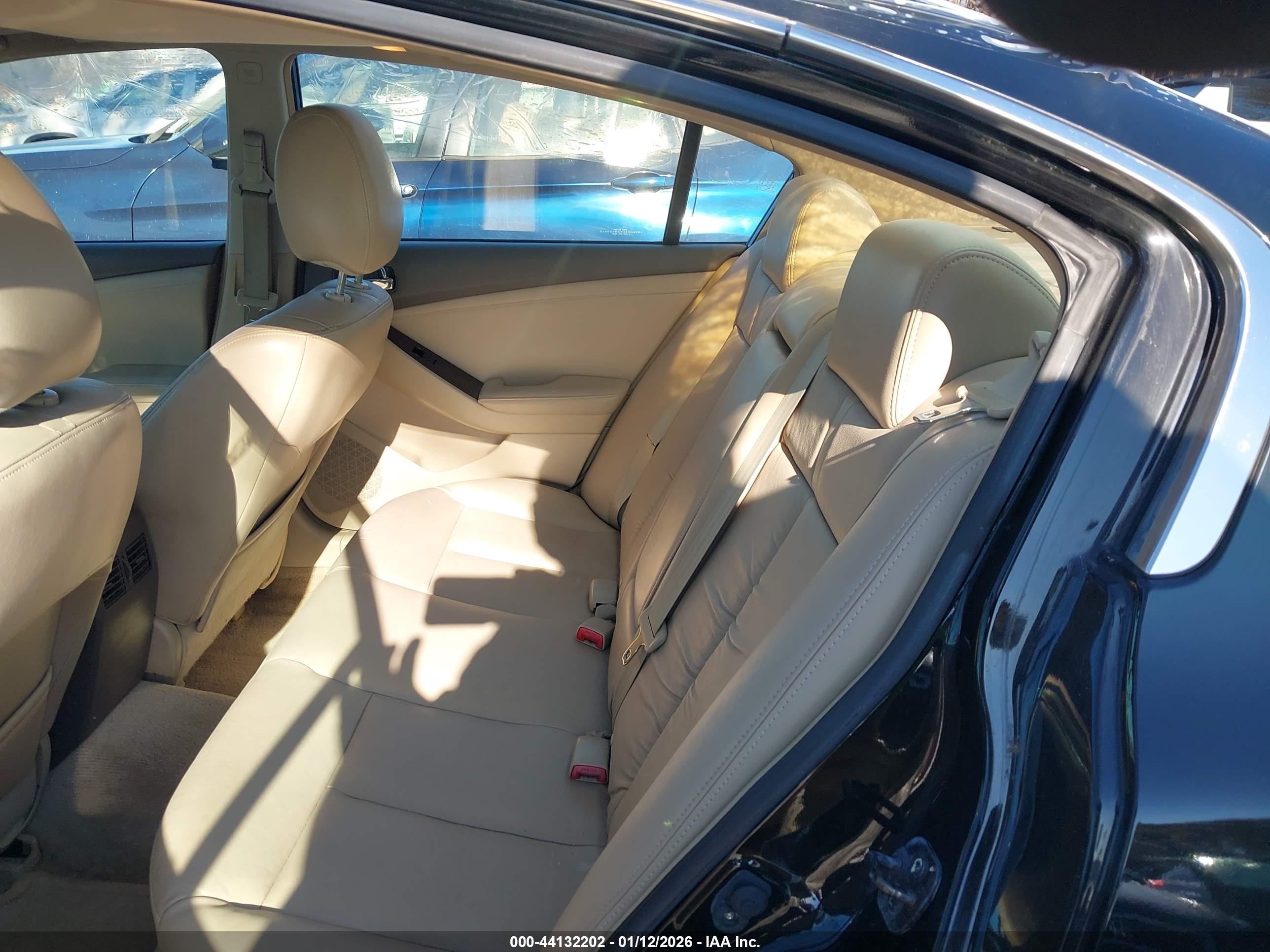 NISSAN ALTIMA image 8