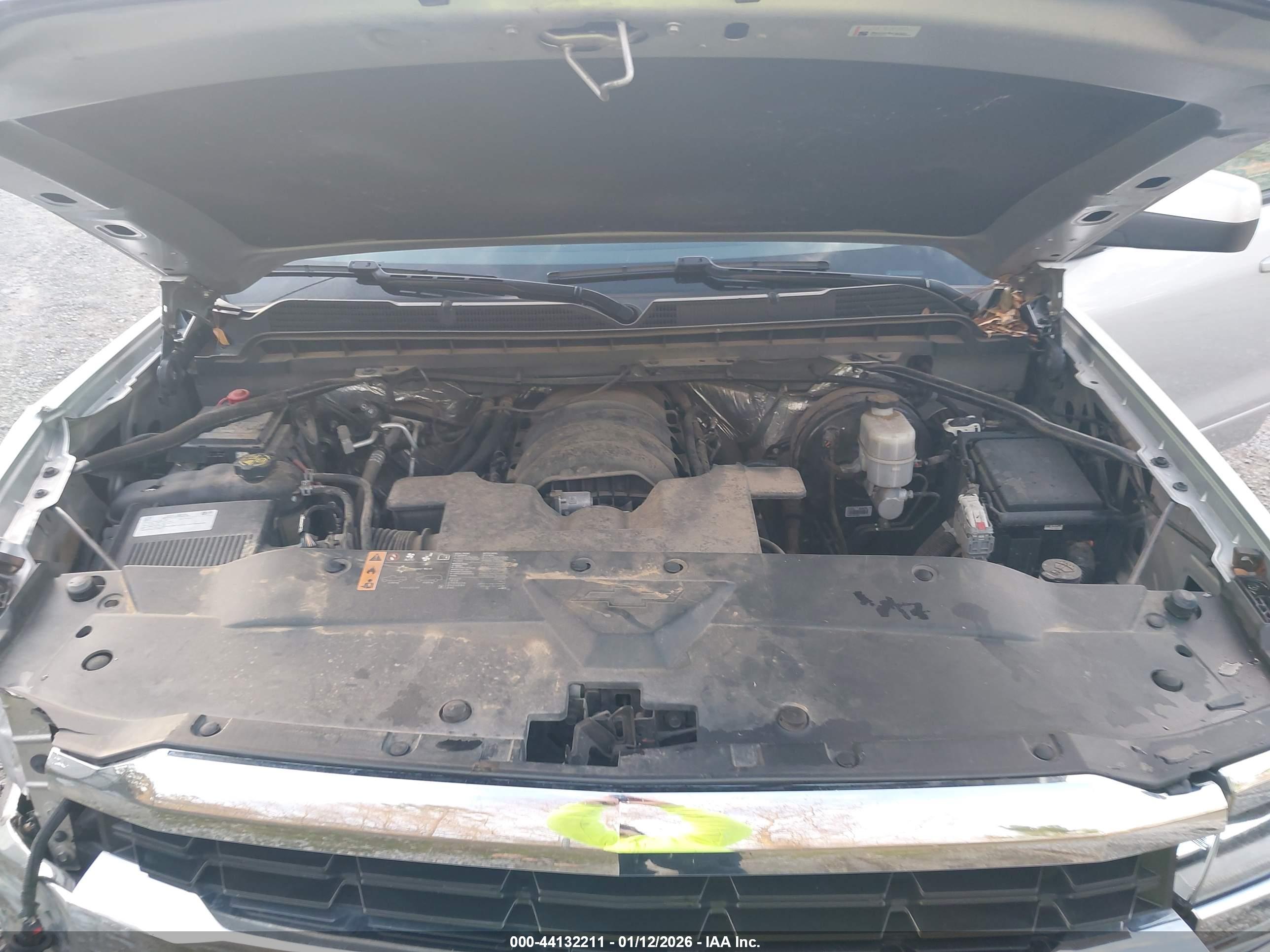 CHEVROLET SILVERADO image 10