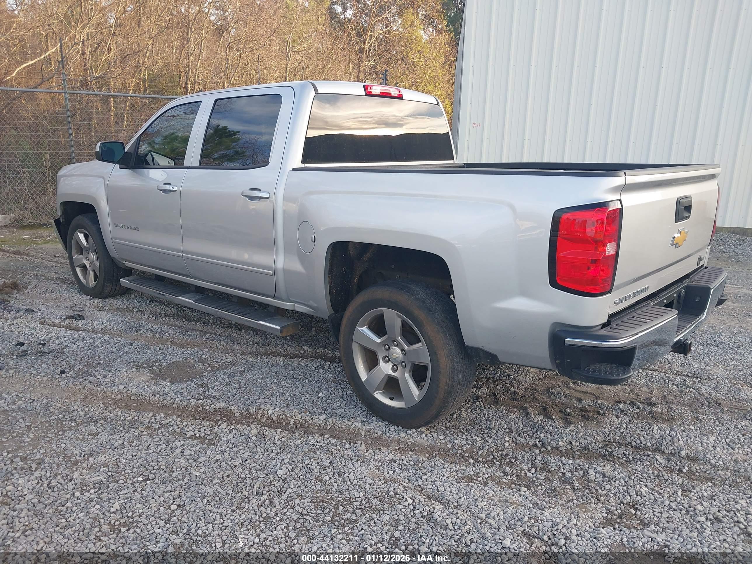 CHEVROLET SILVERADO image 3