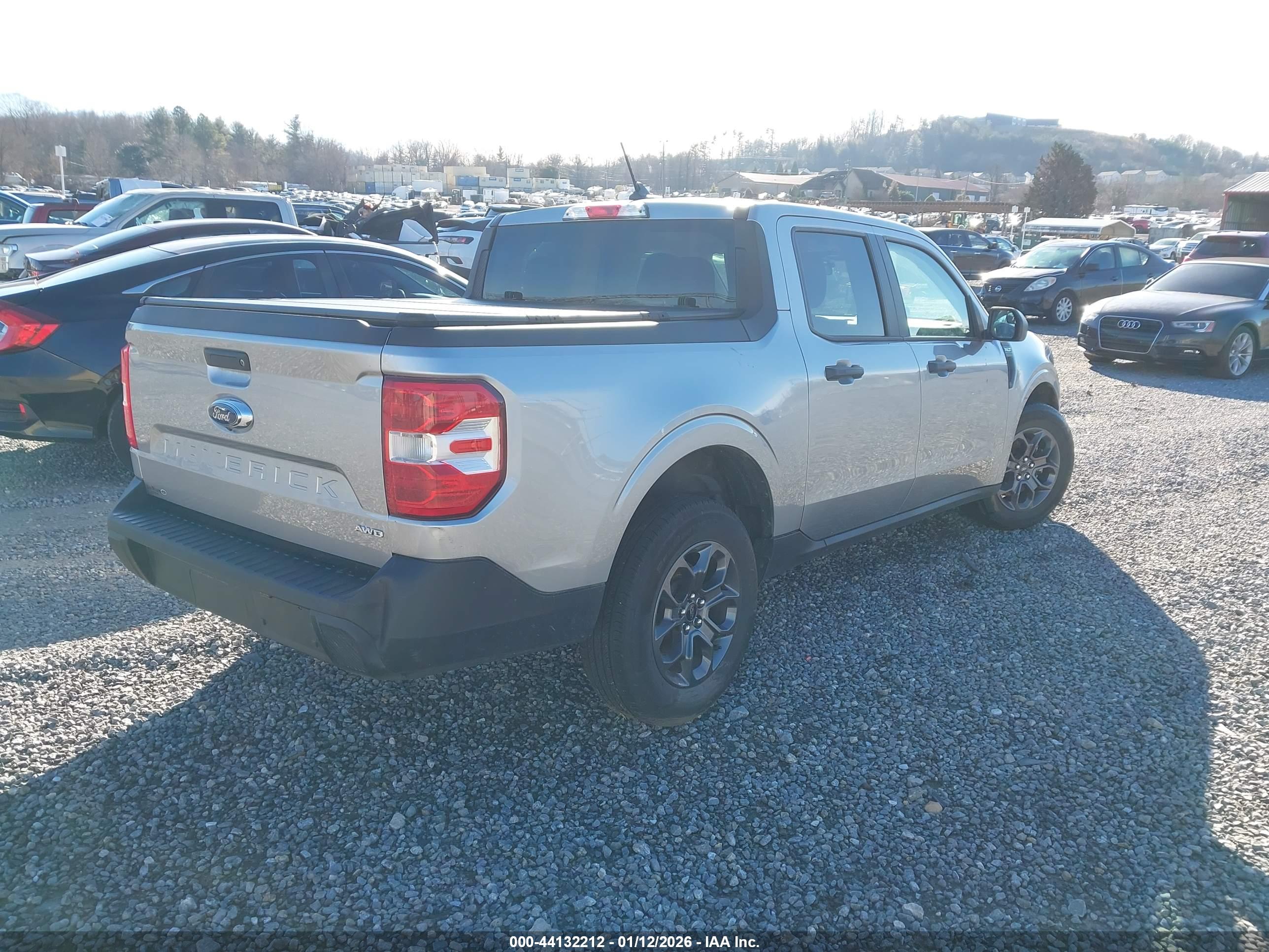 FORD MAVERICK image 4
