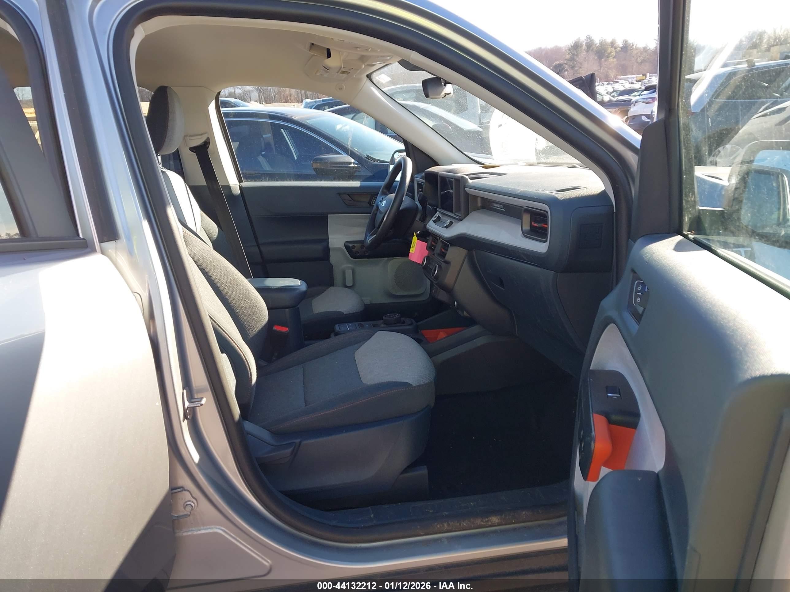 FORD MAVERICK image 5