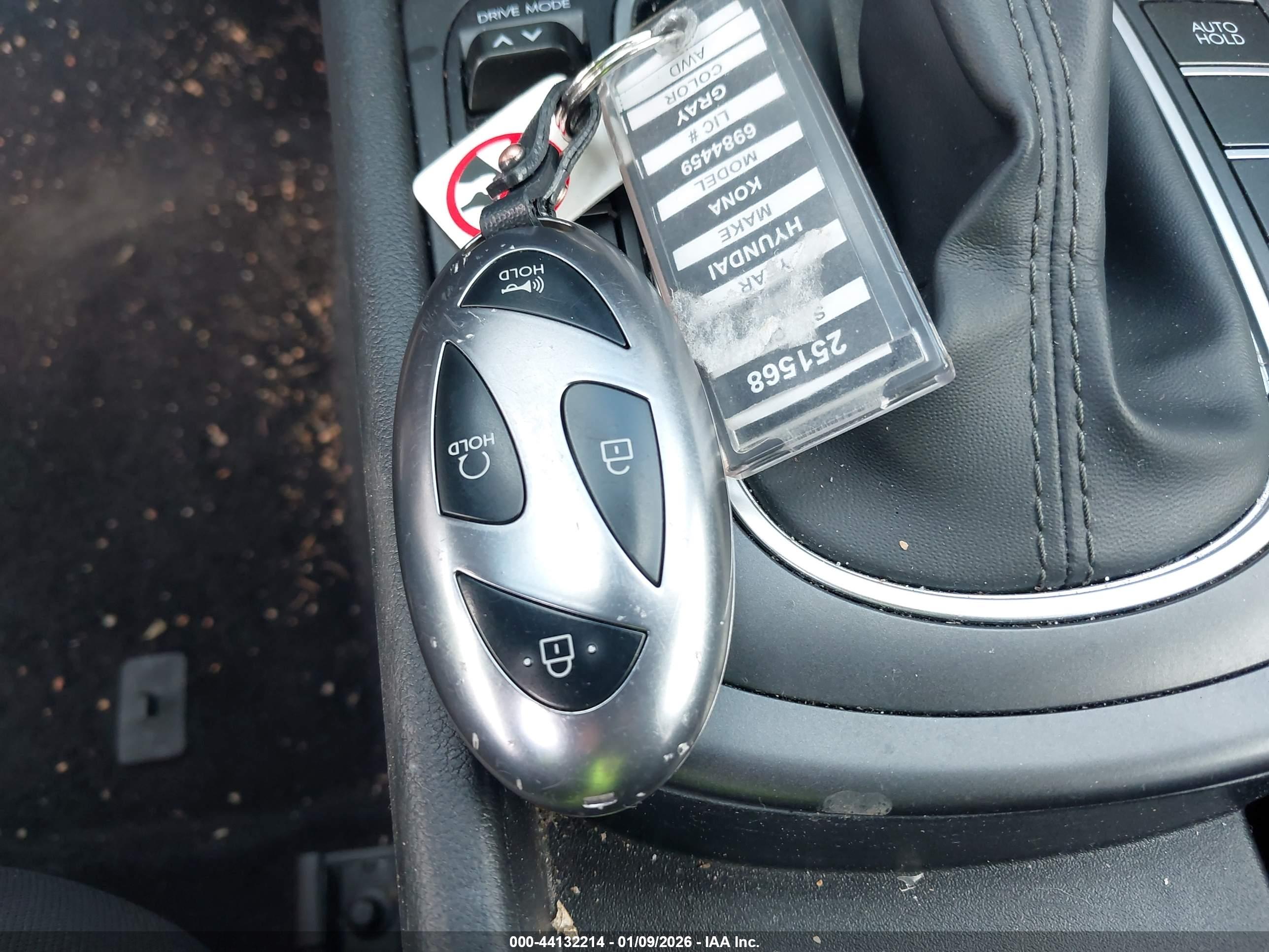 HYUNDAI KONA image 11