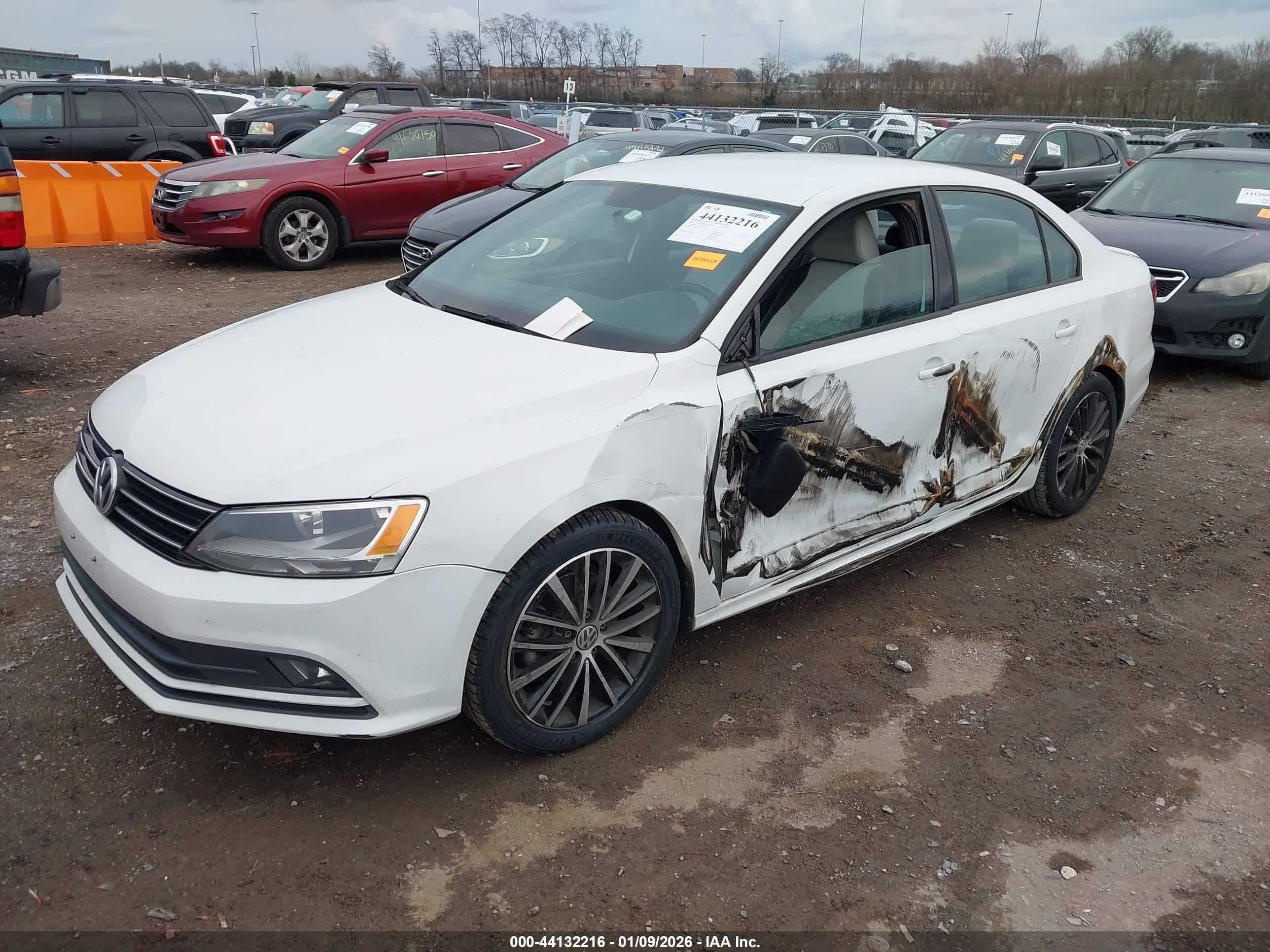 VOLKSWAGEN JETTA image 2