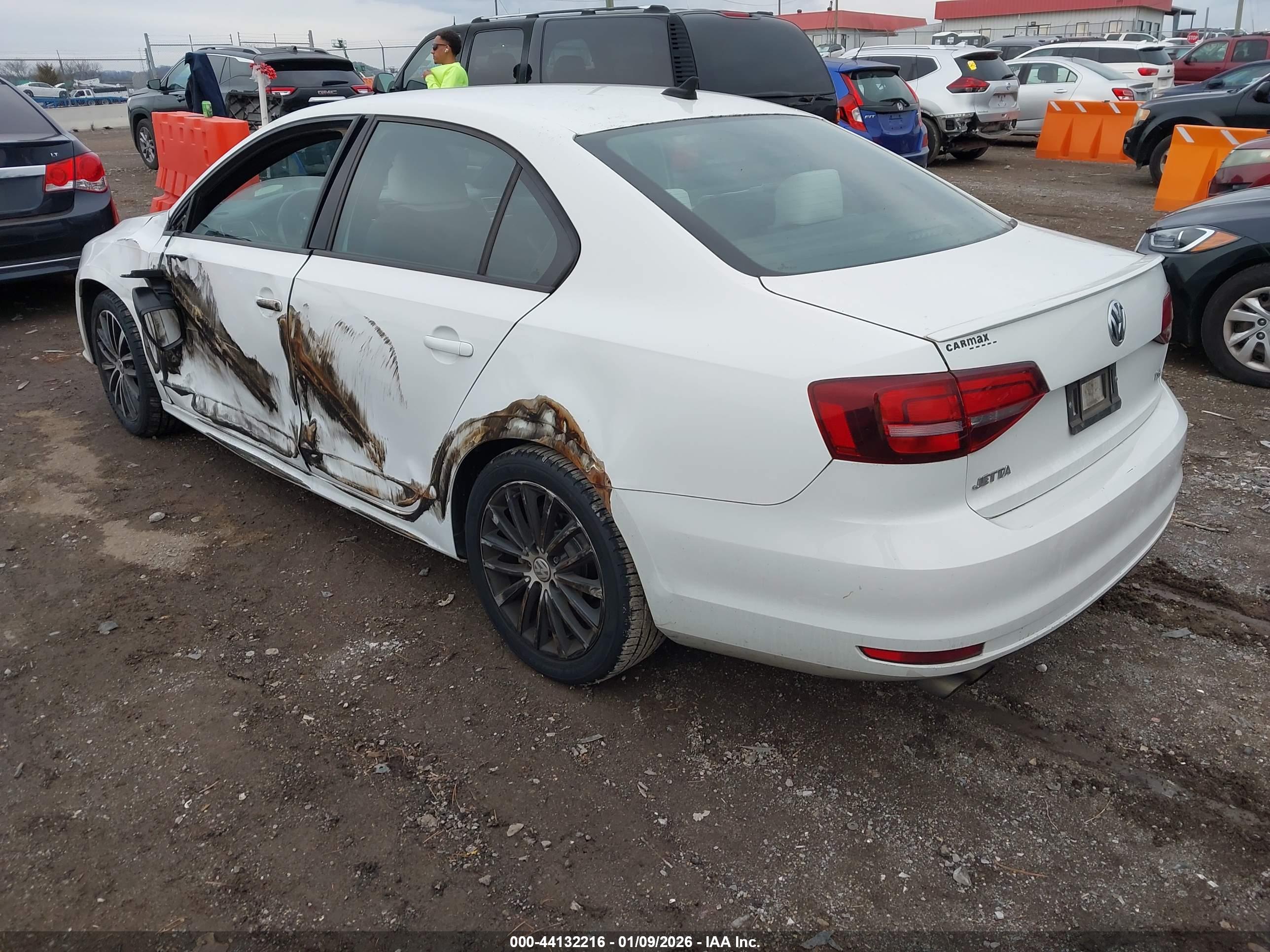VOLKSWAGEN JETTA image 3