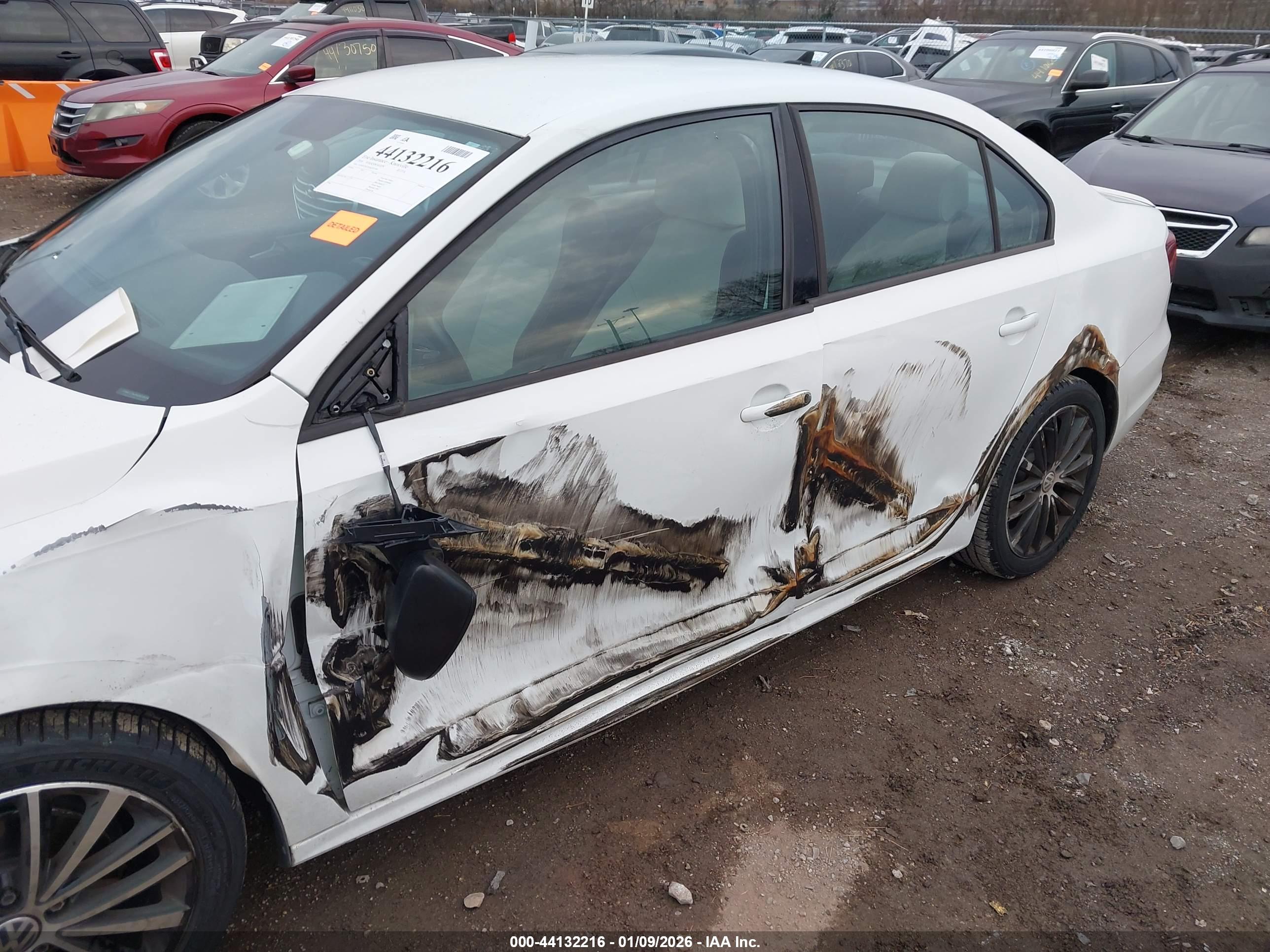 VOLKSWAGEN JETTA image 6