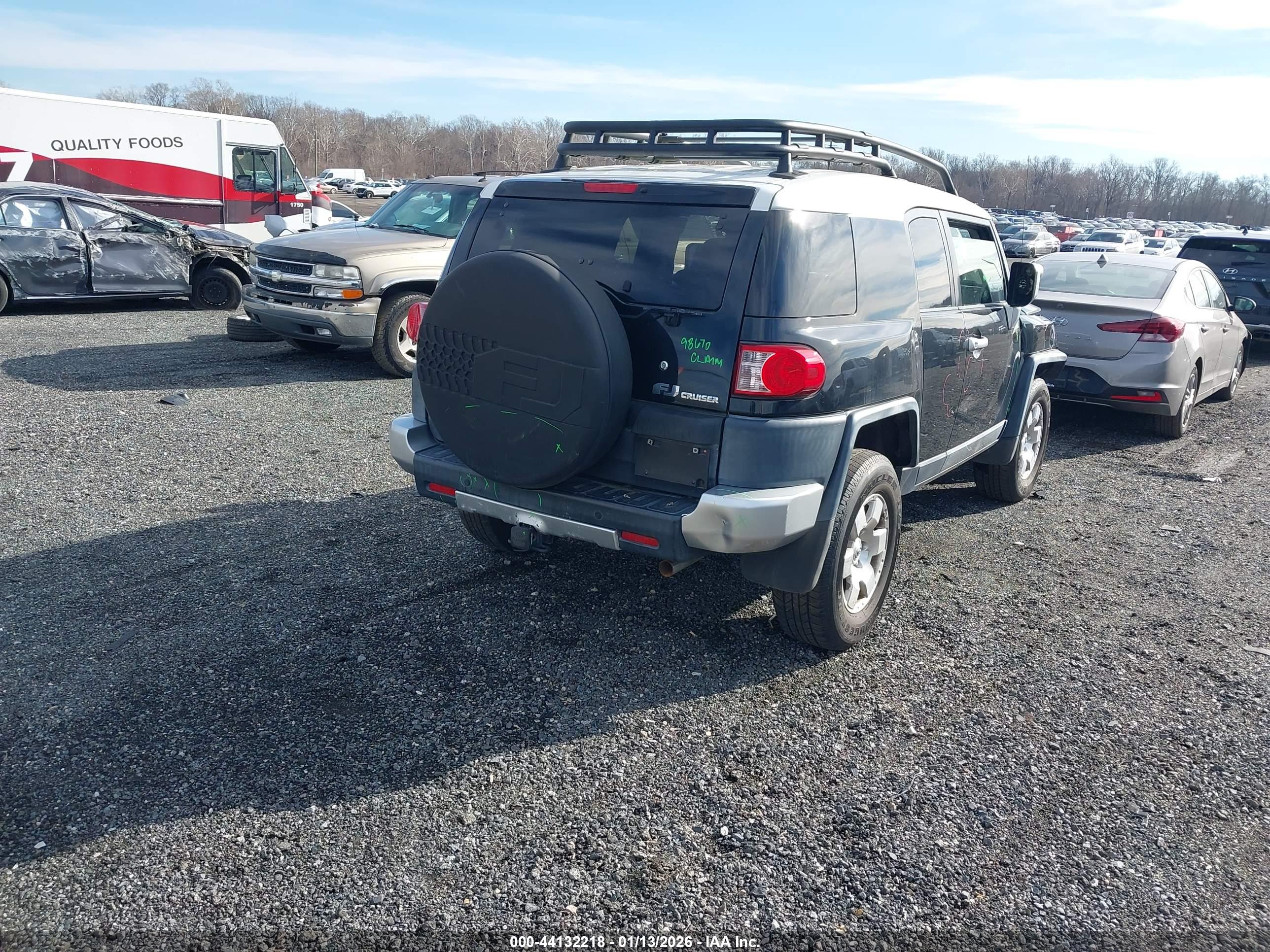 TOYOTA FJ image 4