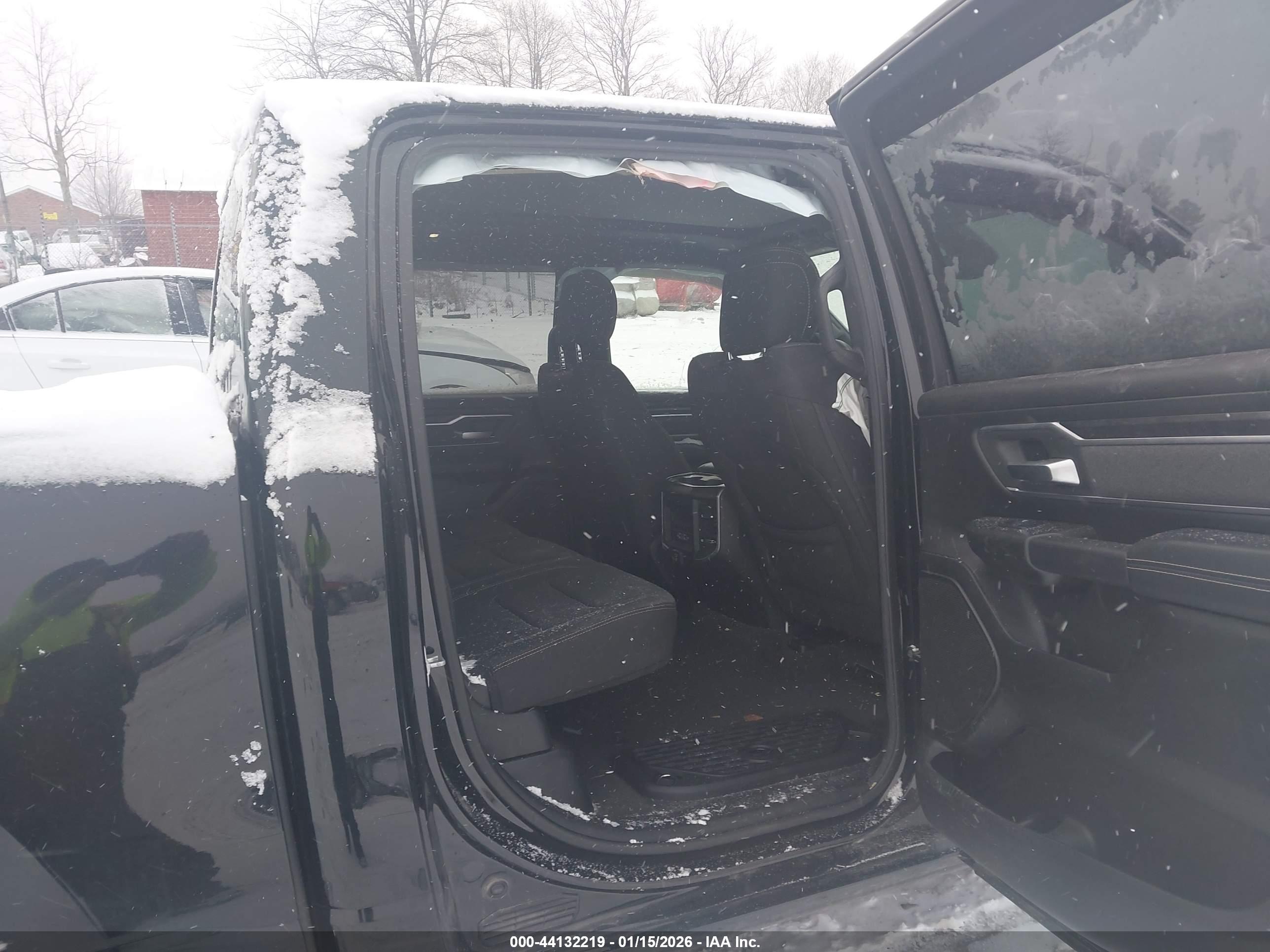 RAM 1500 image 8