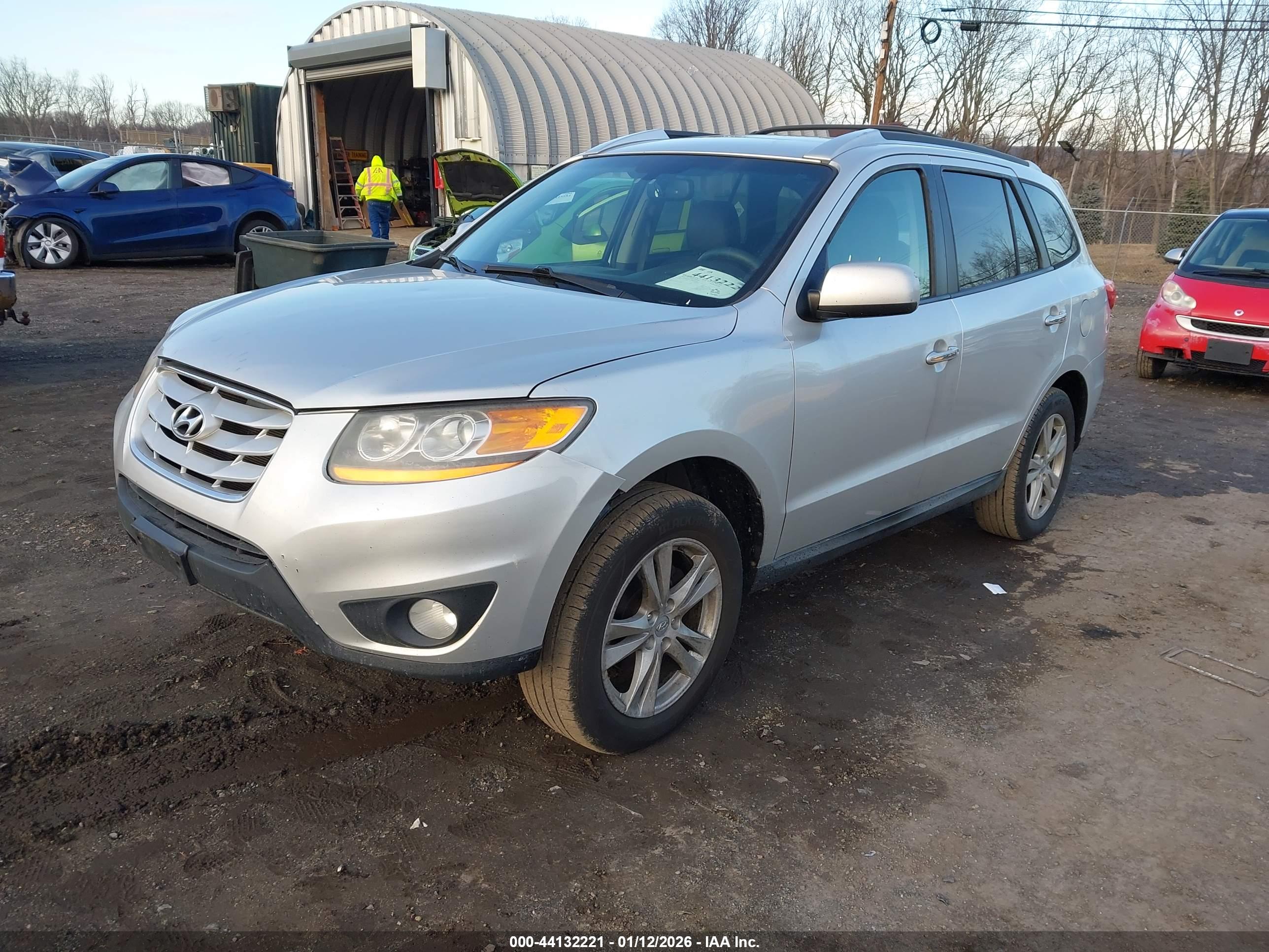 HYUNDAI SANTA image 2